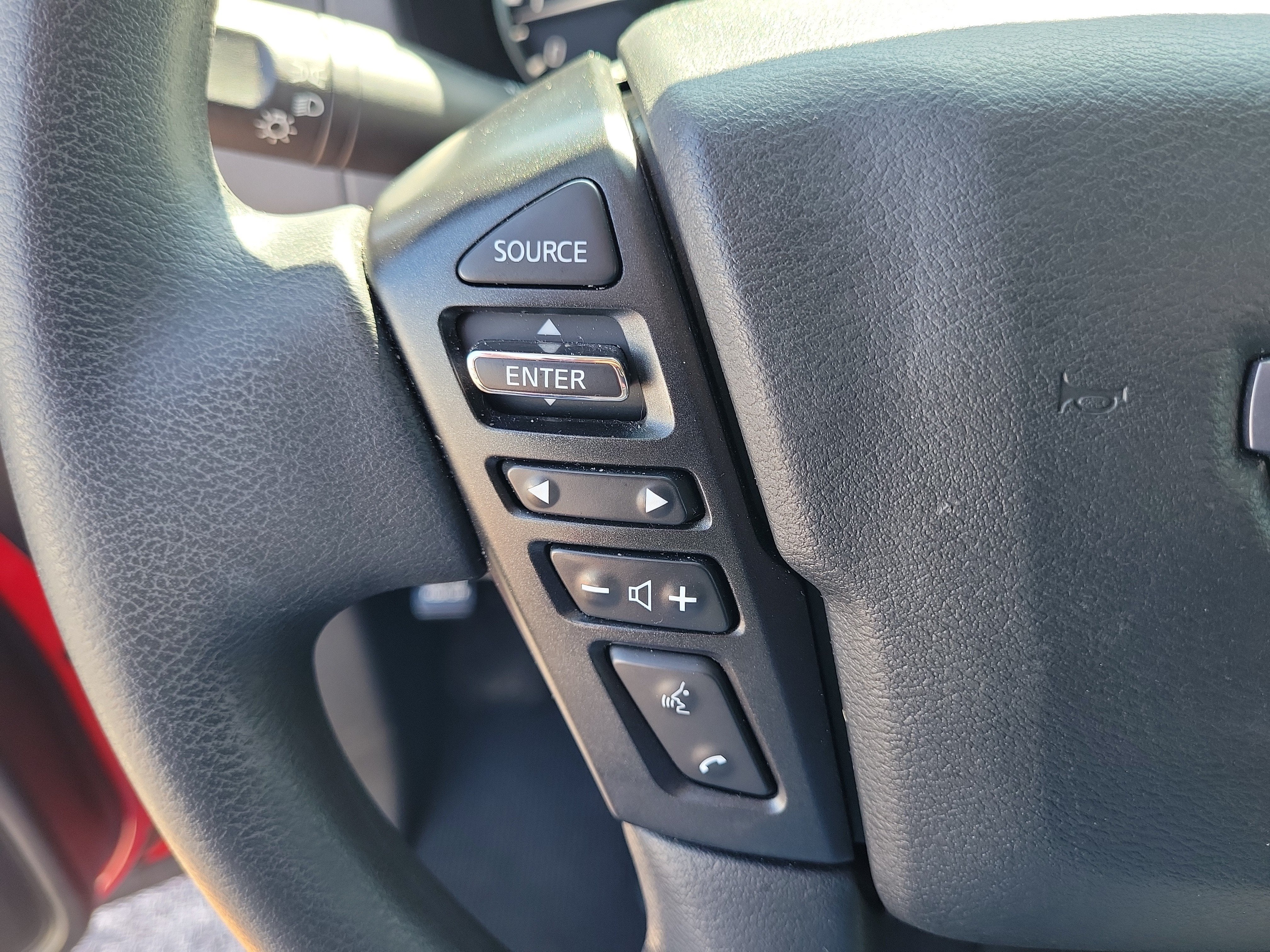 2025 Nissan Frontier S