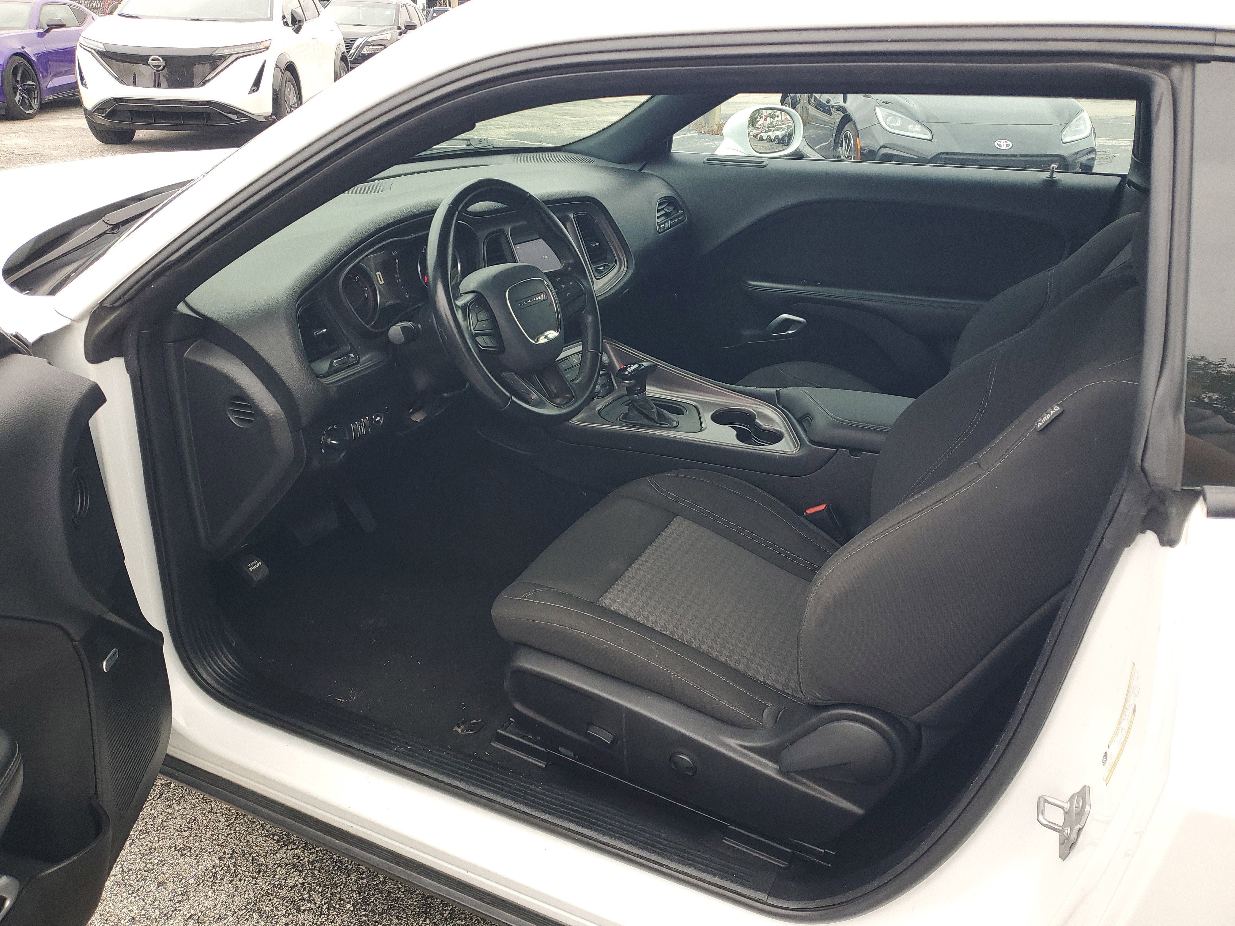 2023 Dodge Challenger SXT