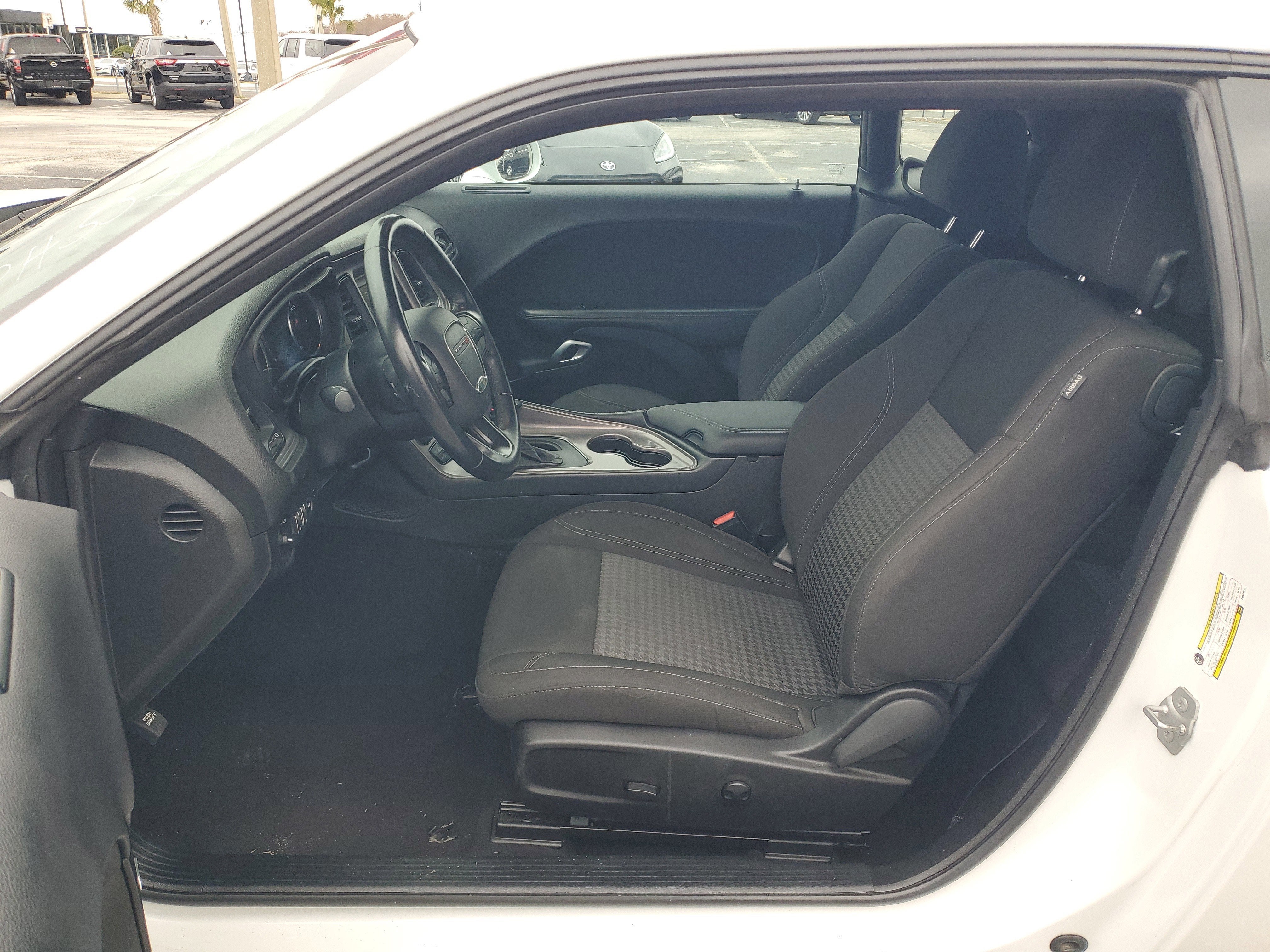 2023 Dodge Challenger SXT