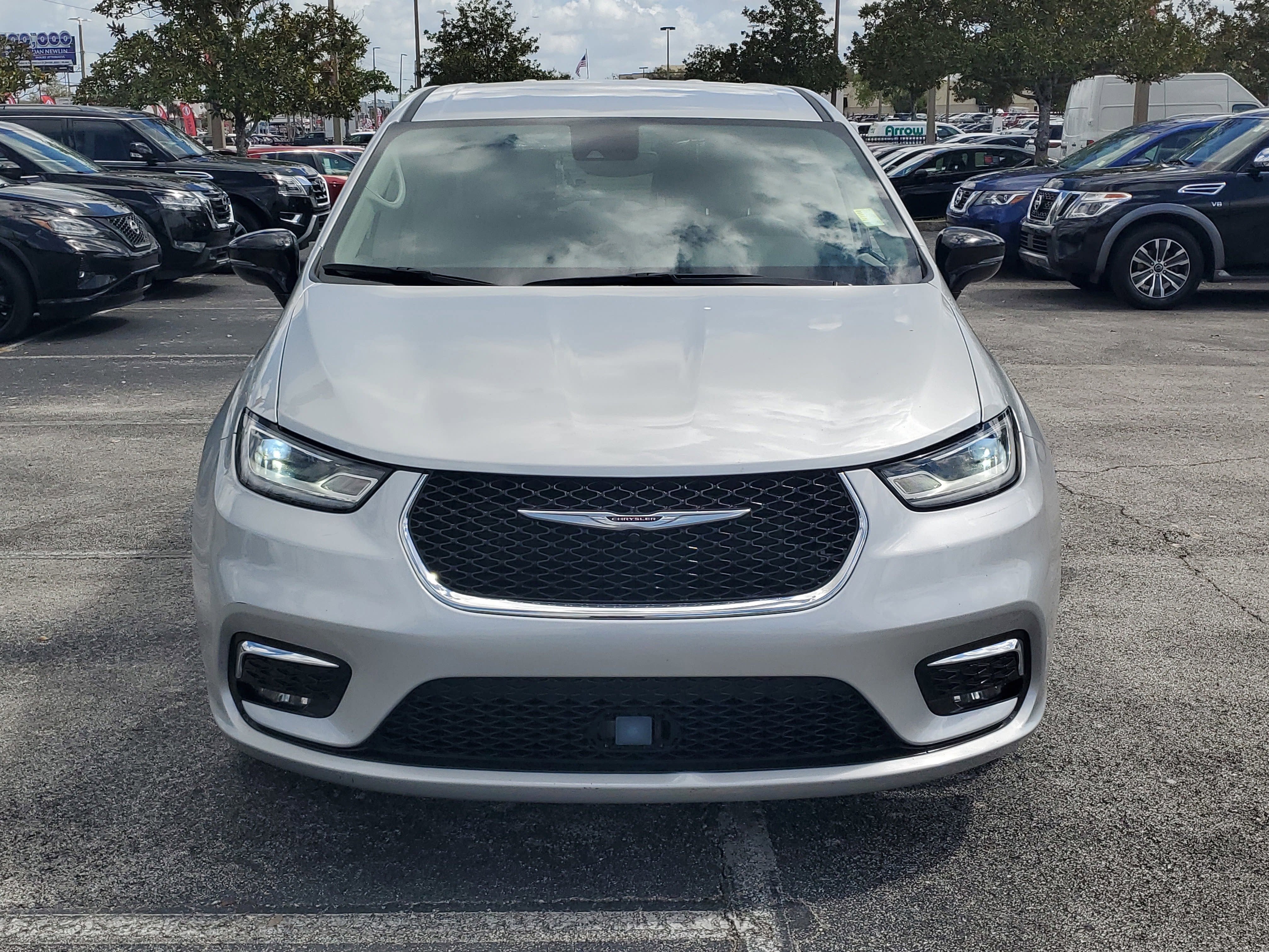 2024 Chrysler Pacifica Touring L