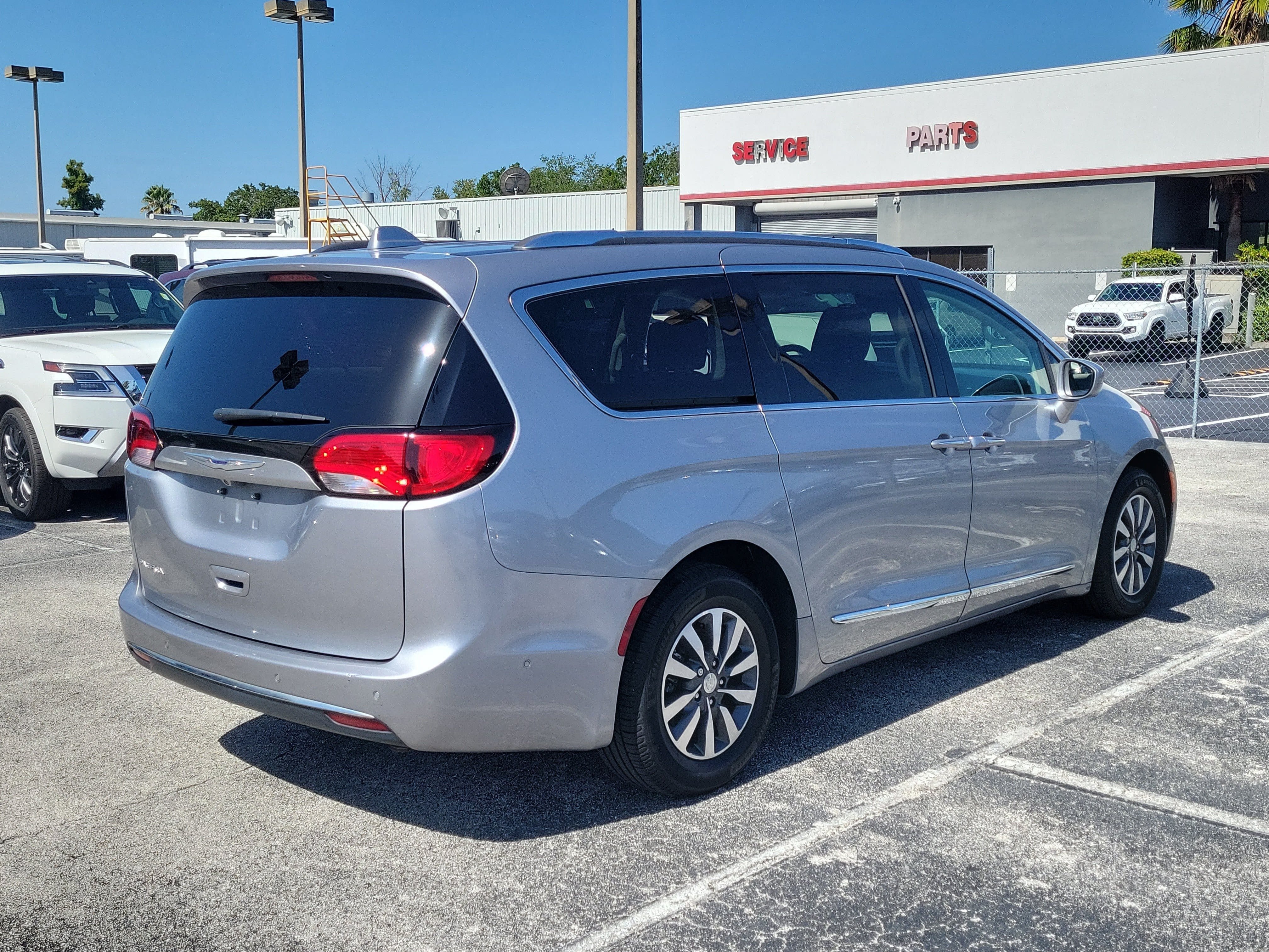 2020 Chrysler Pacifica Touring L Plus