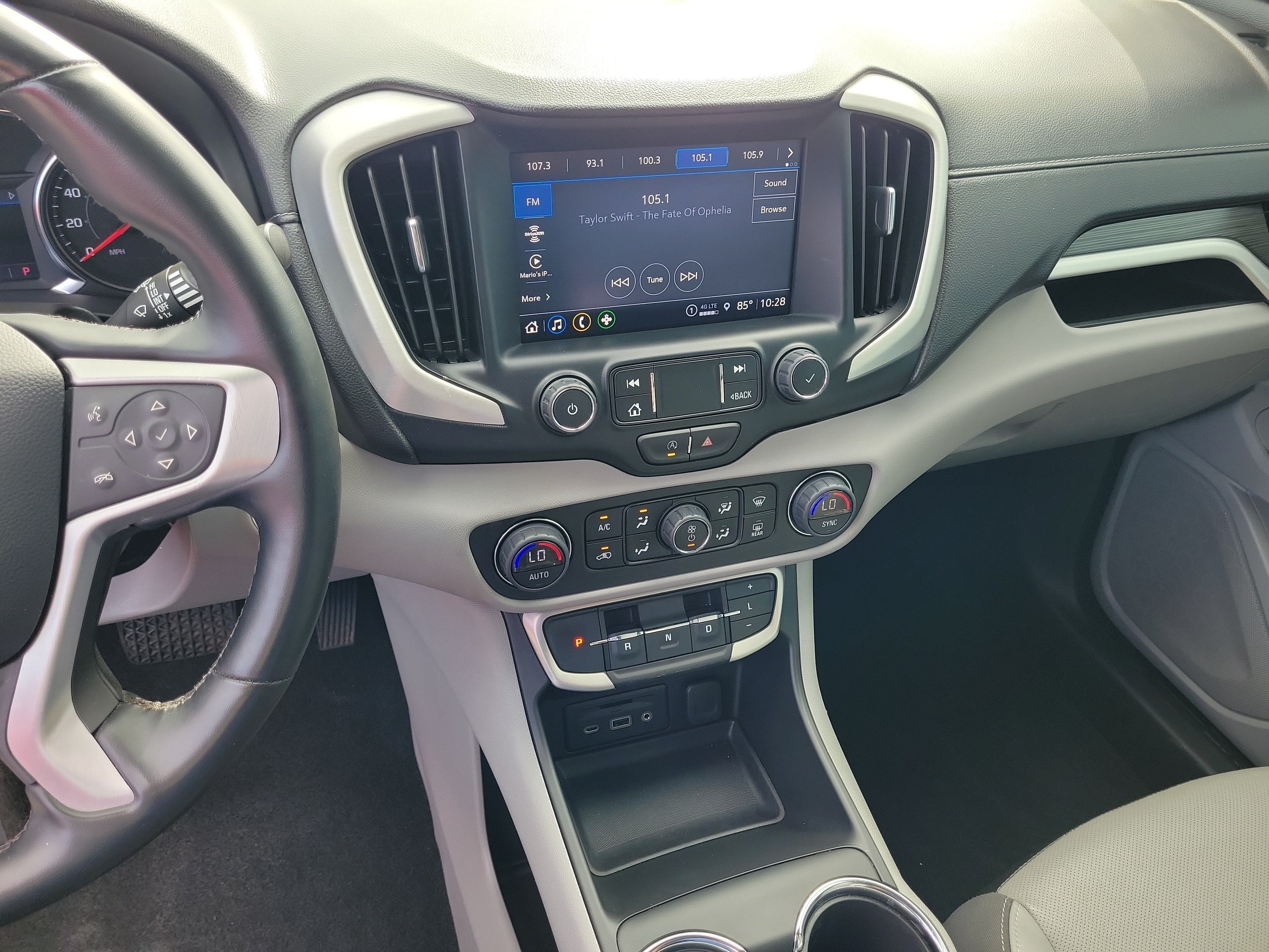 2023 GMC Terrain SLT