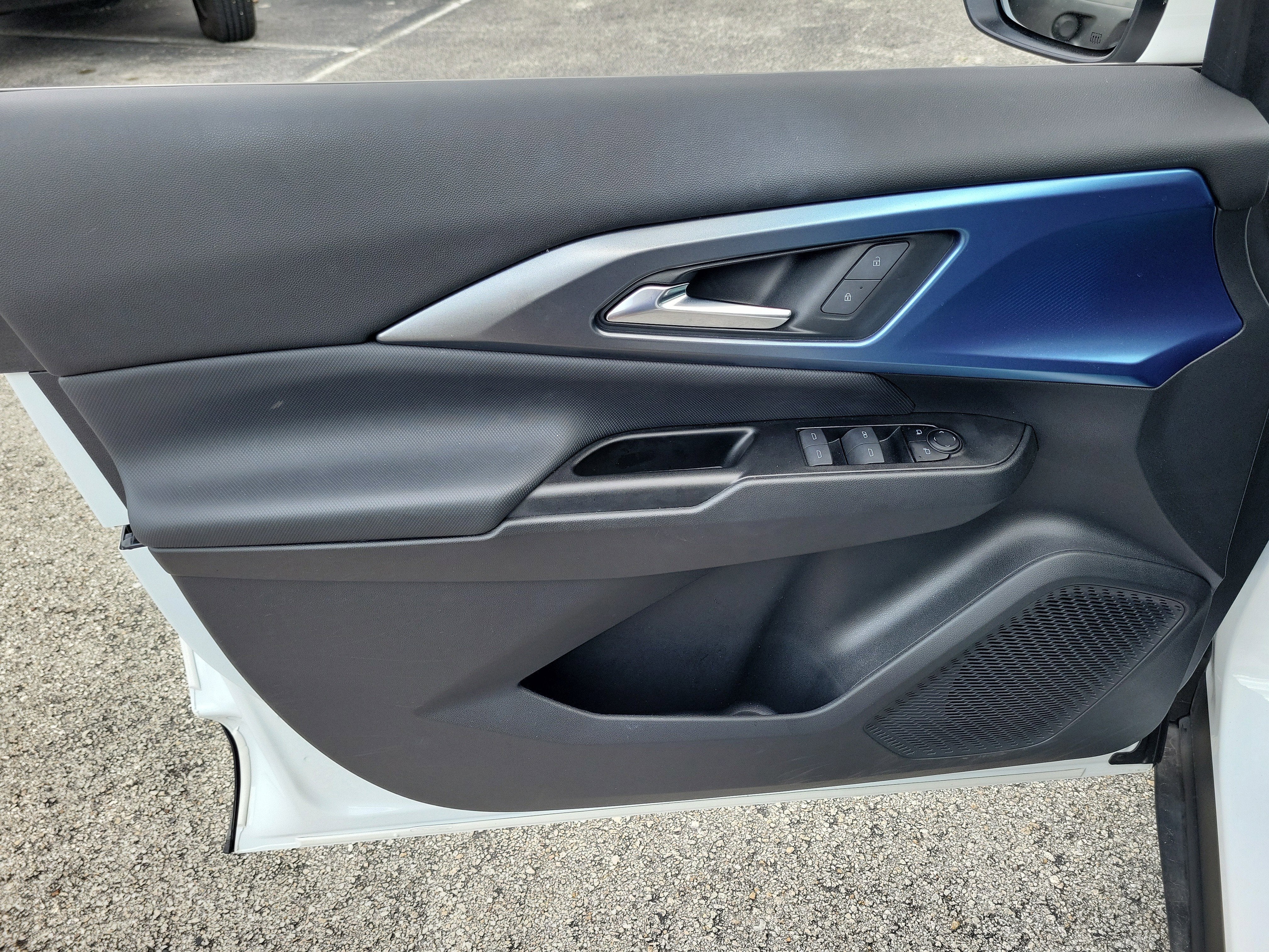 2024 Chevrolet Equinox EV LT
