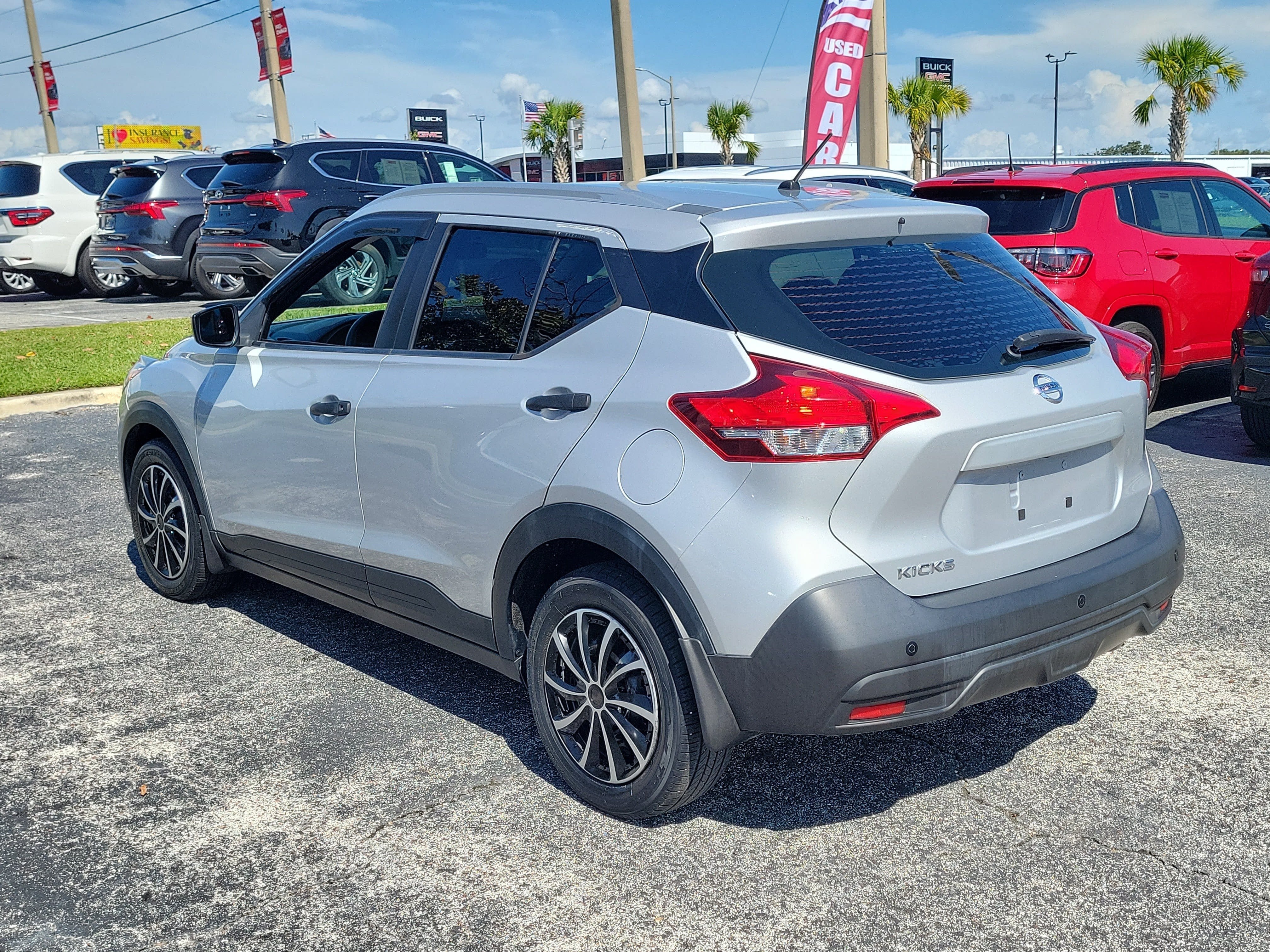 2019 Nissan Kicks S
