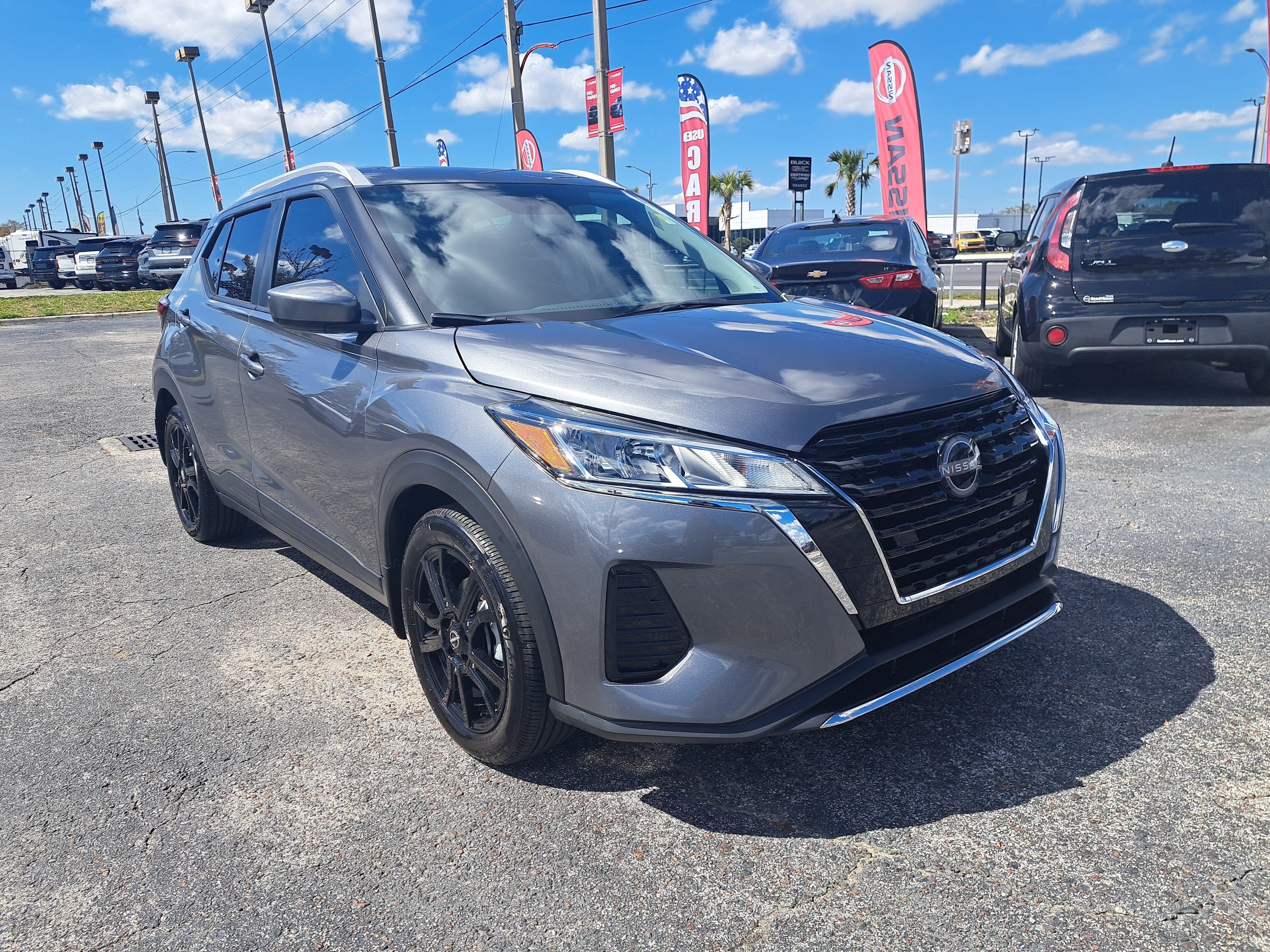 2023 Nissan Kicks SV