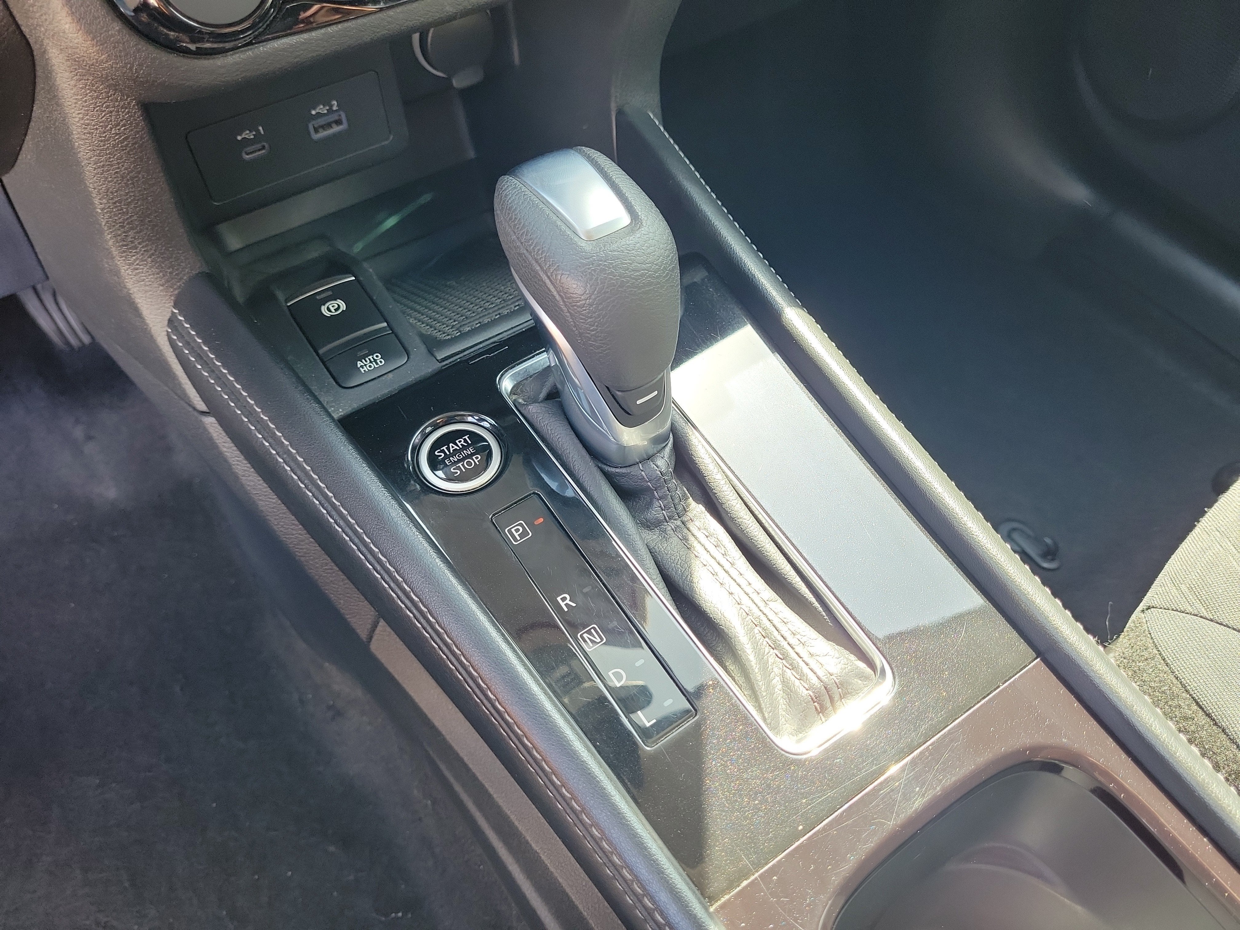 2022 Nissan Kicks SV