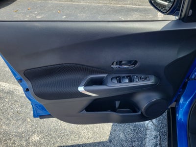 2022 Nissan Kicks SV