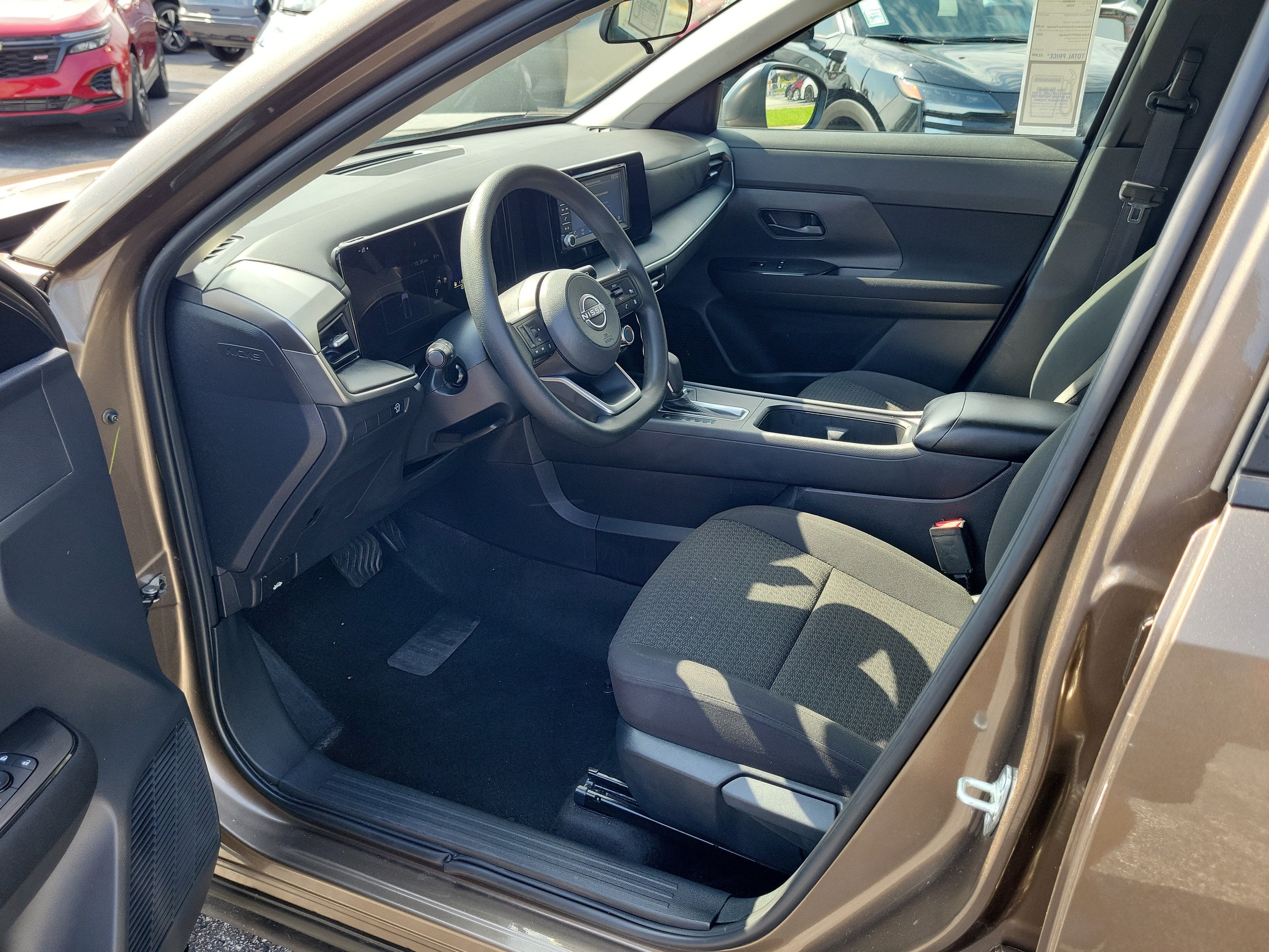 2025 Nissan Kicks S