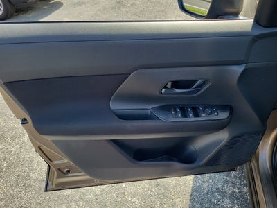 2025 Nissan Kicks S