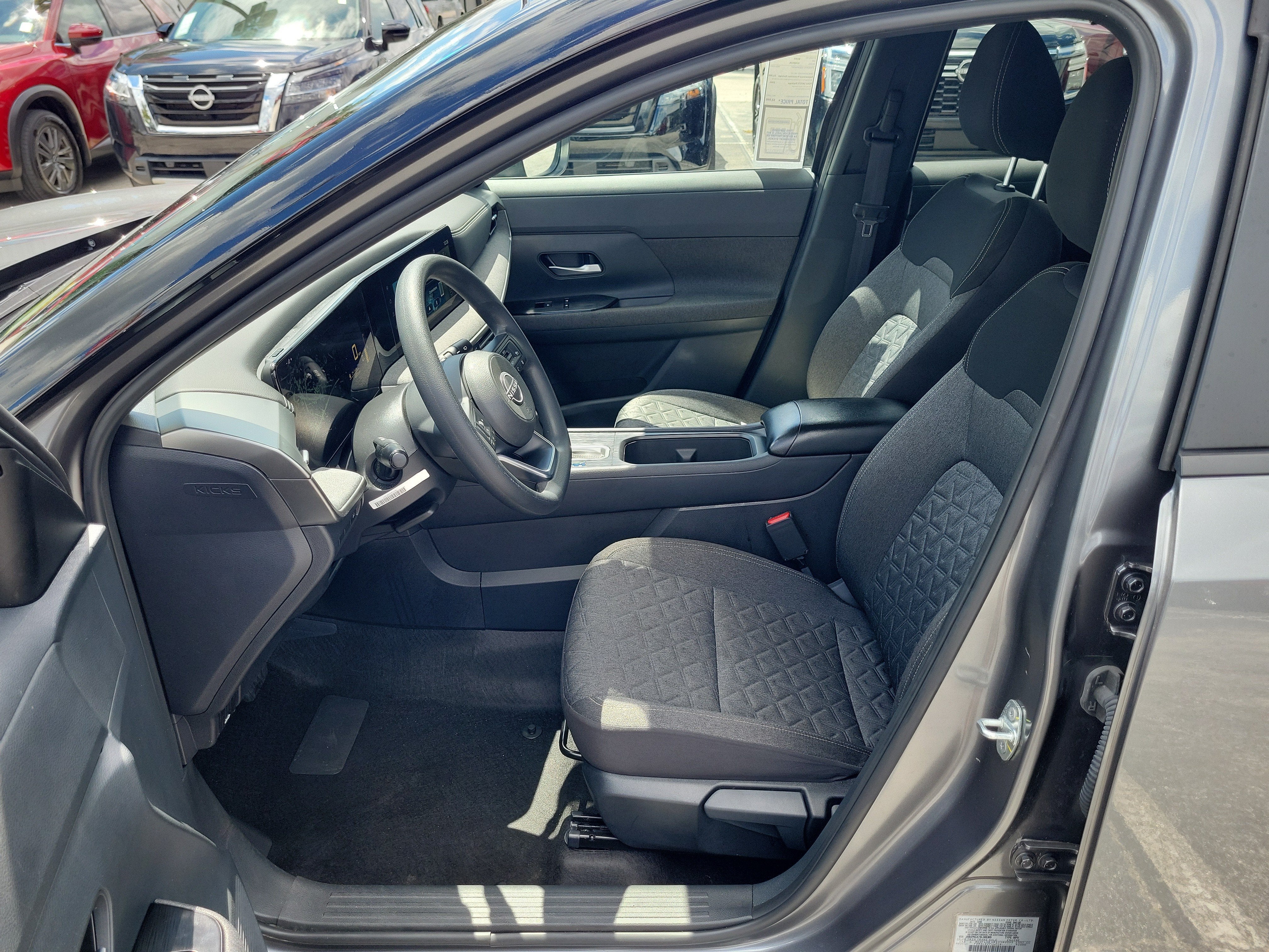 2025 Nissan Kicks SV