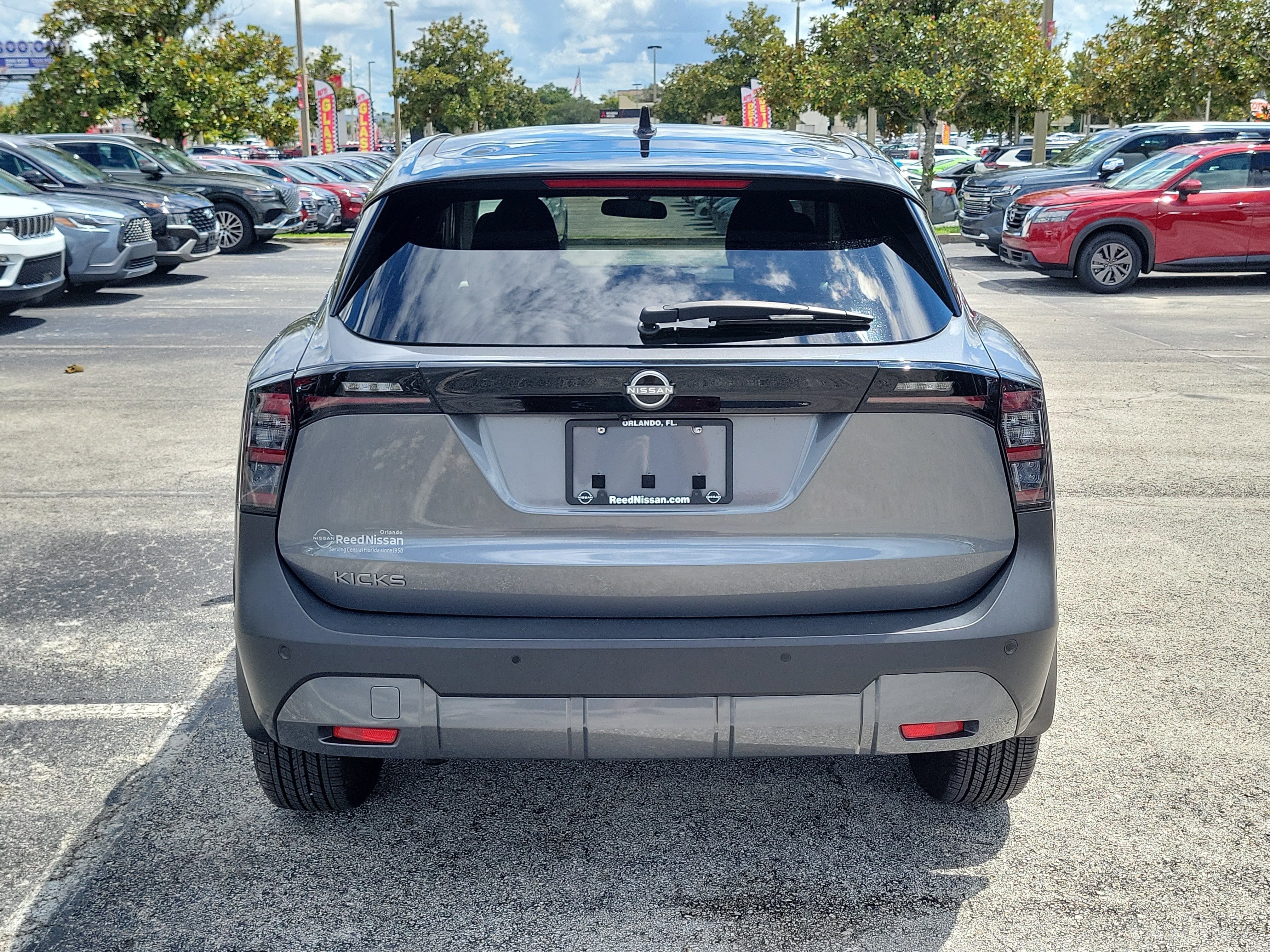 2025 Nissan Kicks SV