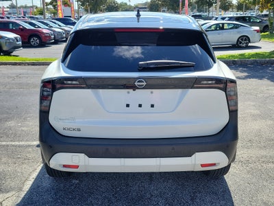 2025 Nissan Kicks SV