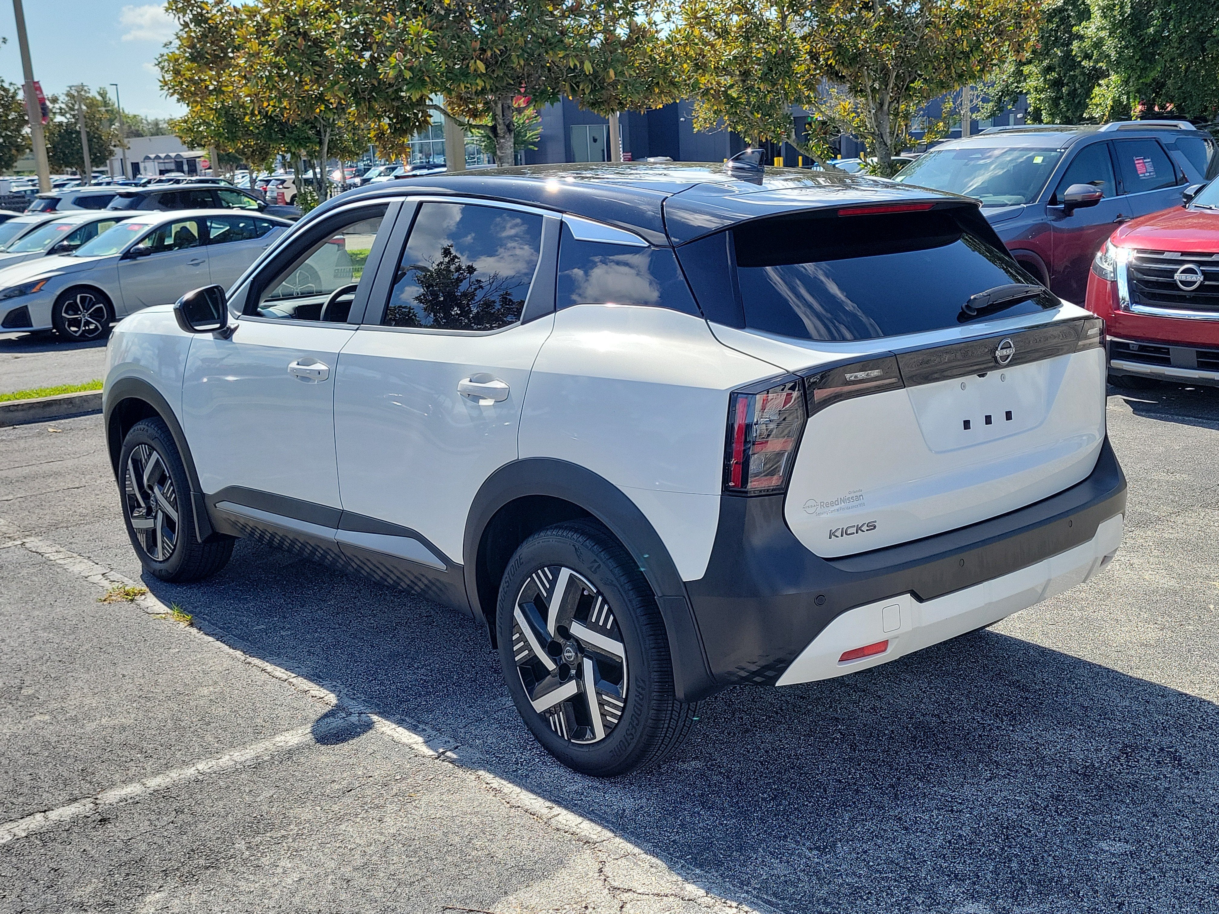 2025 Nissan Kicks SV