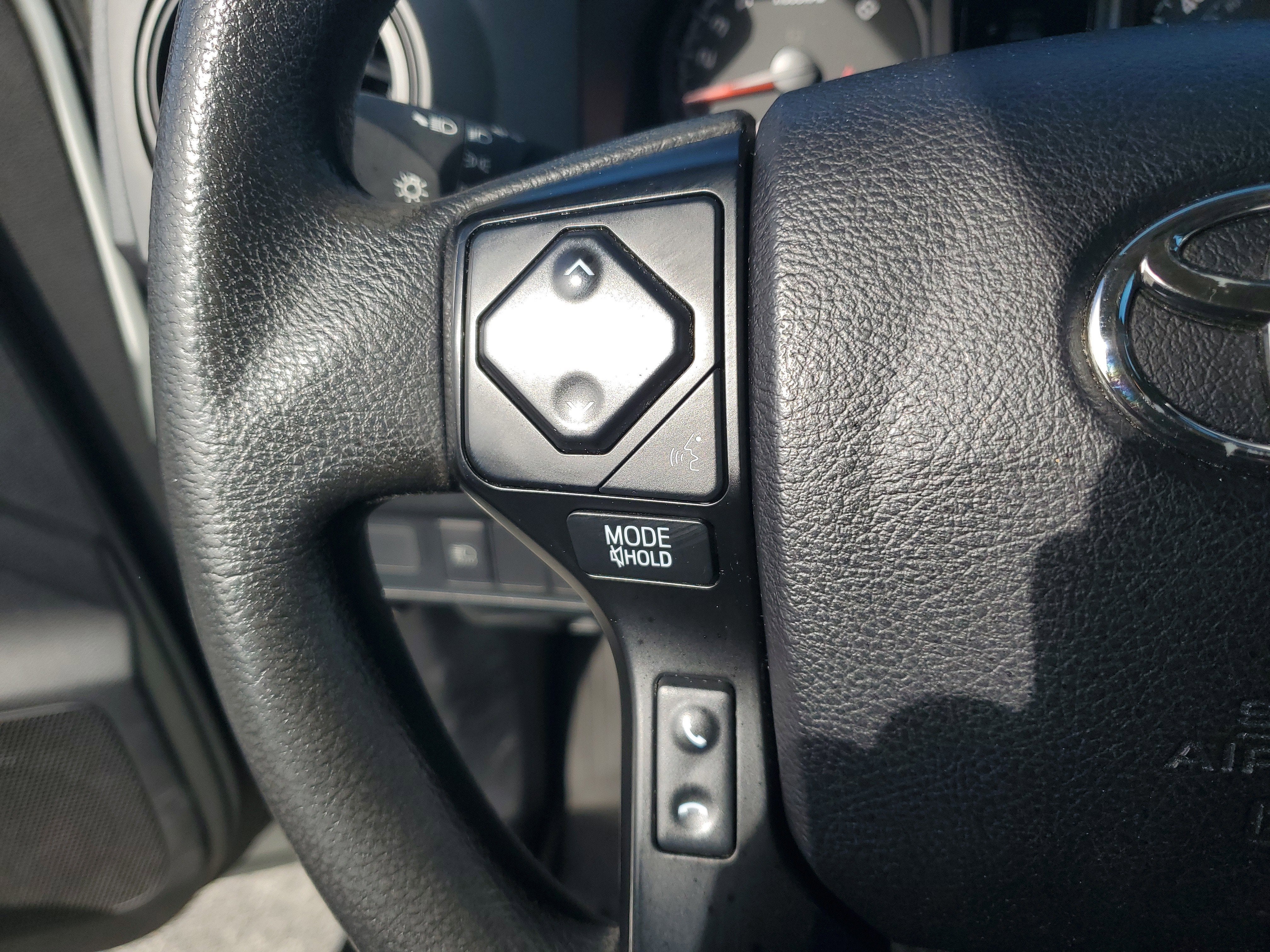 2022 Toyota Tacoma 2WD SR