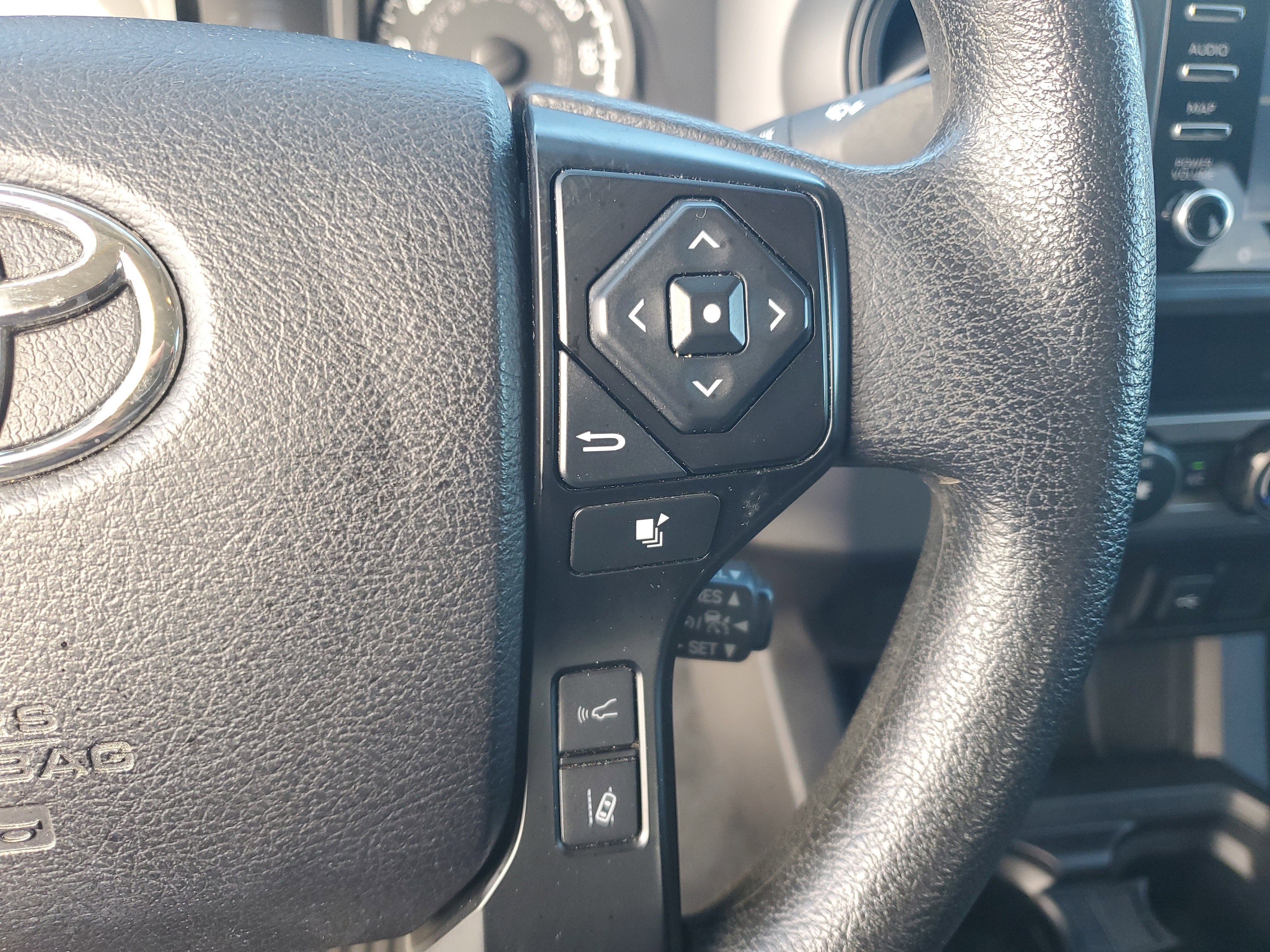 2022 Toyota Tacoma 2WD SR