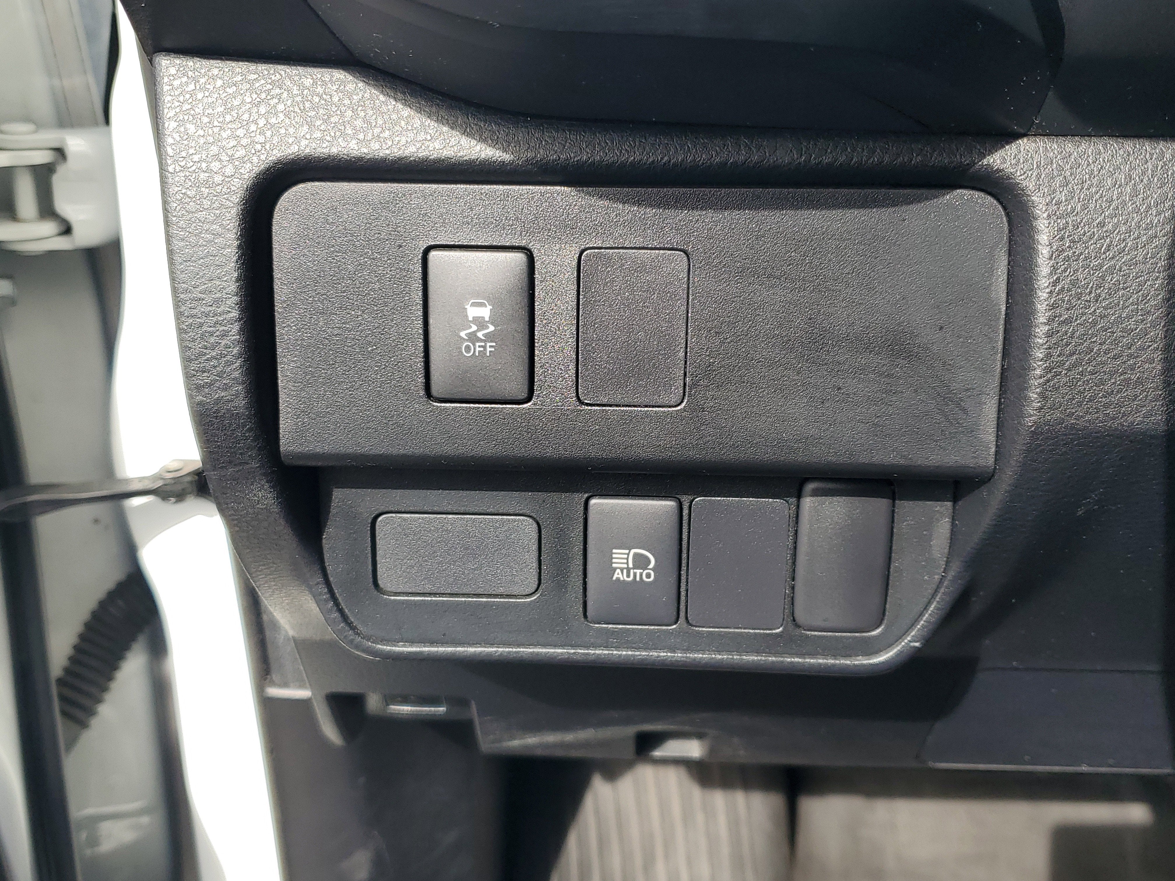 2022 Toyota Tacoma 2WD SR