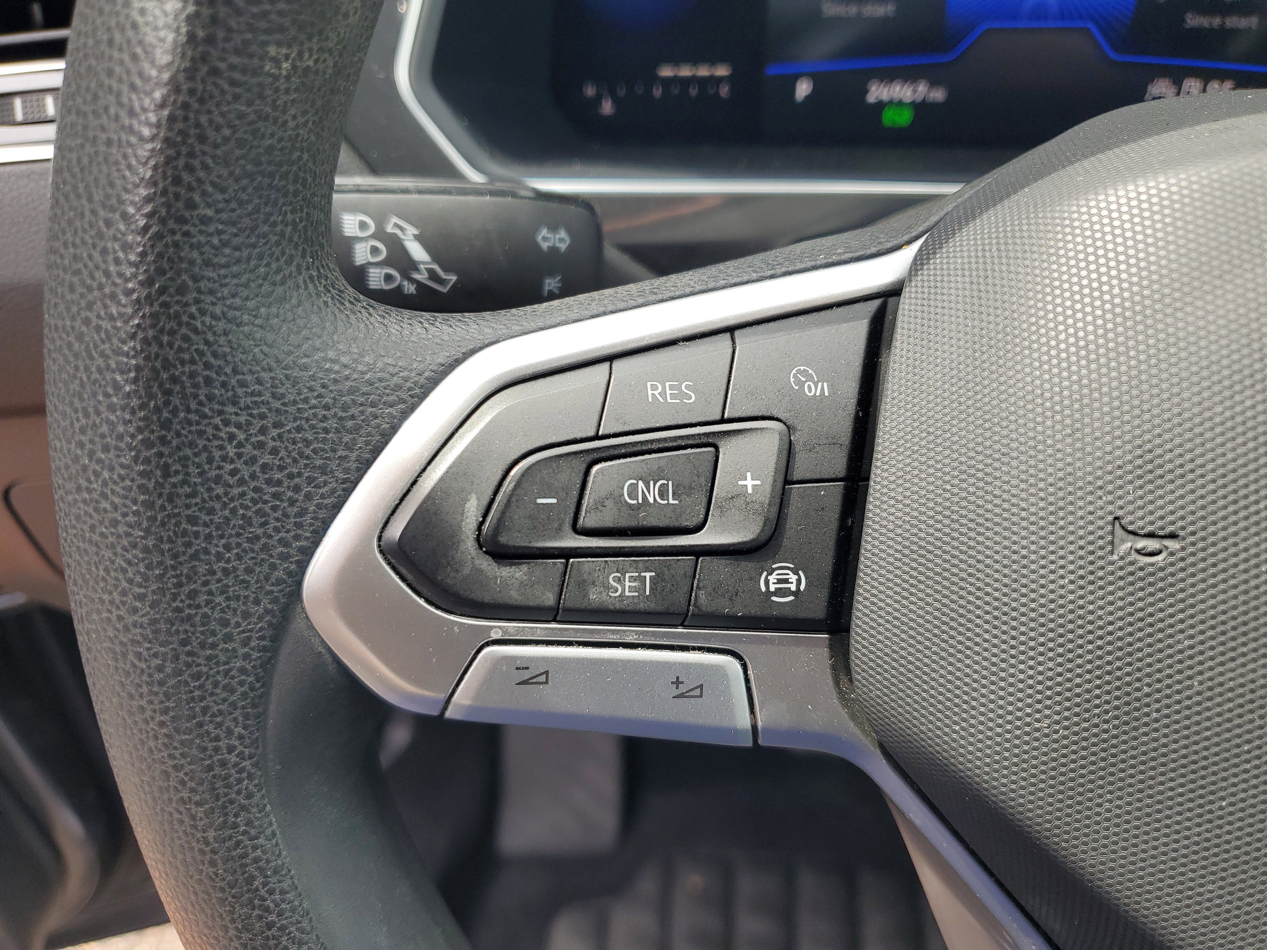 2022 Volkswagen Tiguan S