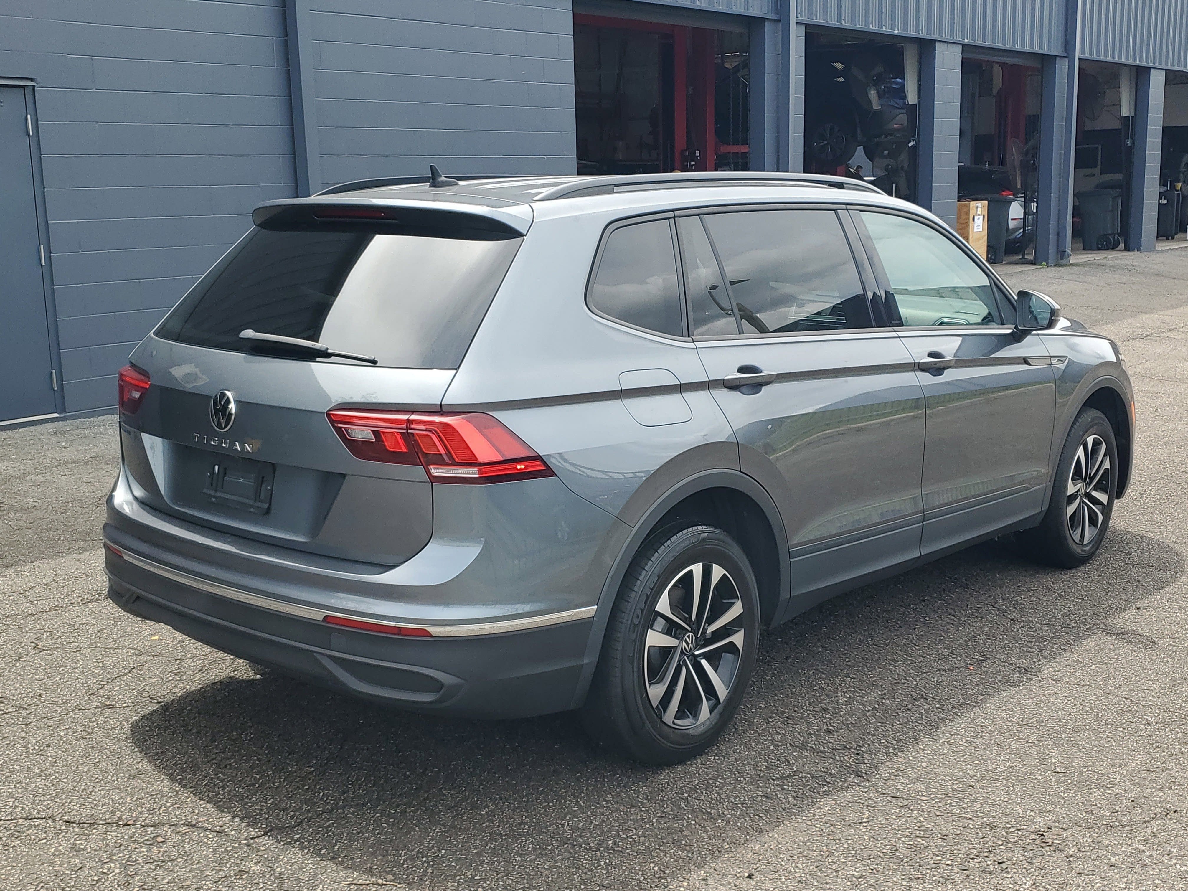 2022 Volkswagen Tiguan S