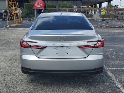 2025 Toyota Camry LE