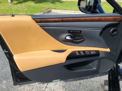 2024 Lexus ES ES 300h