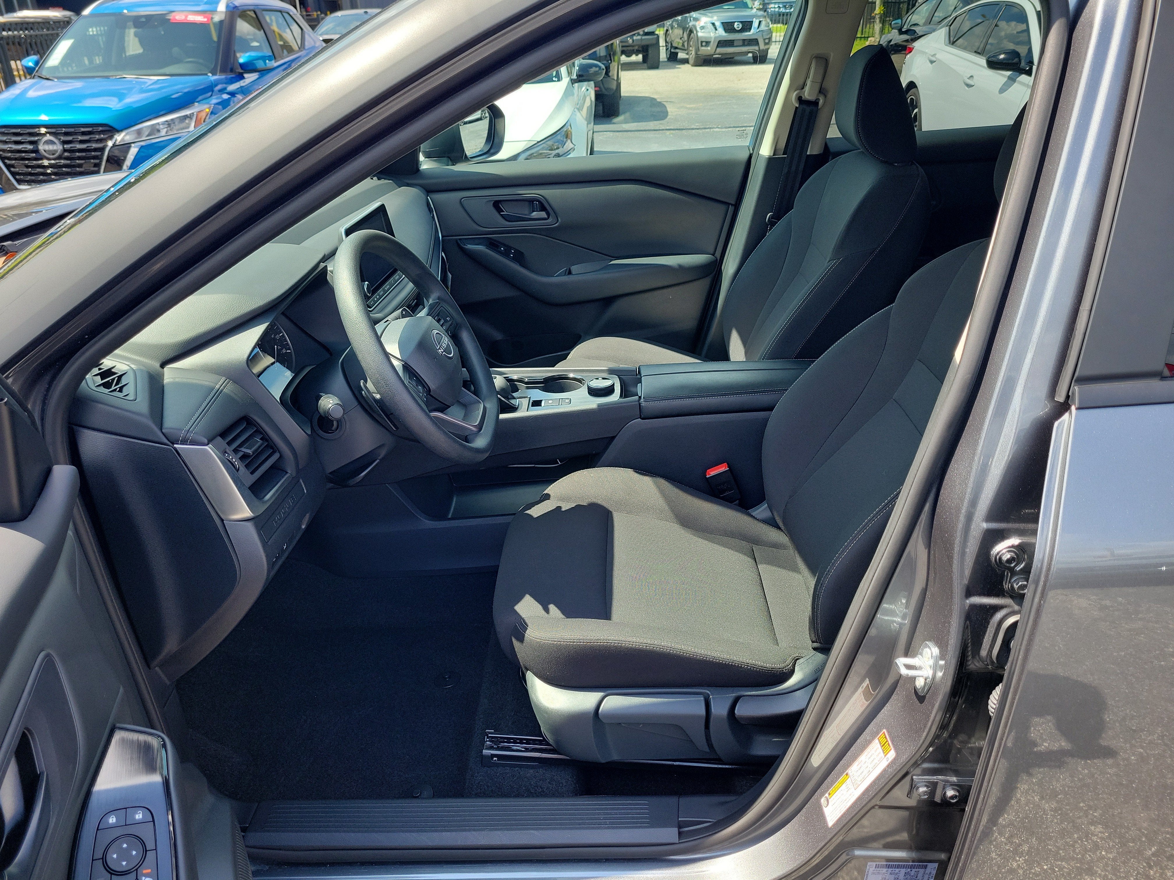 2025 Nissan Rogue S