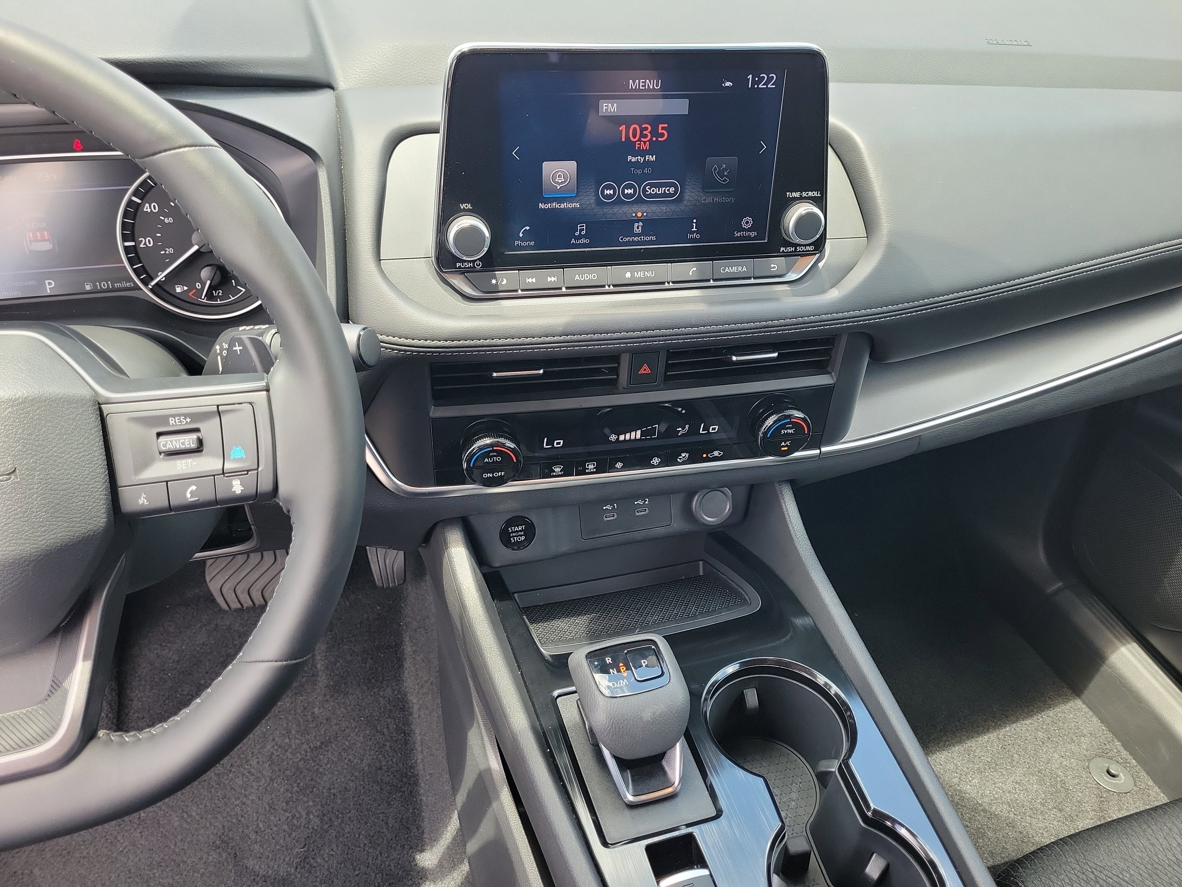 2025 Nissan Rogue SV