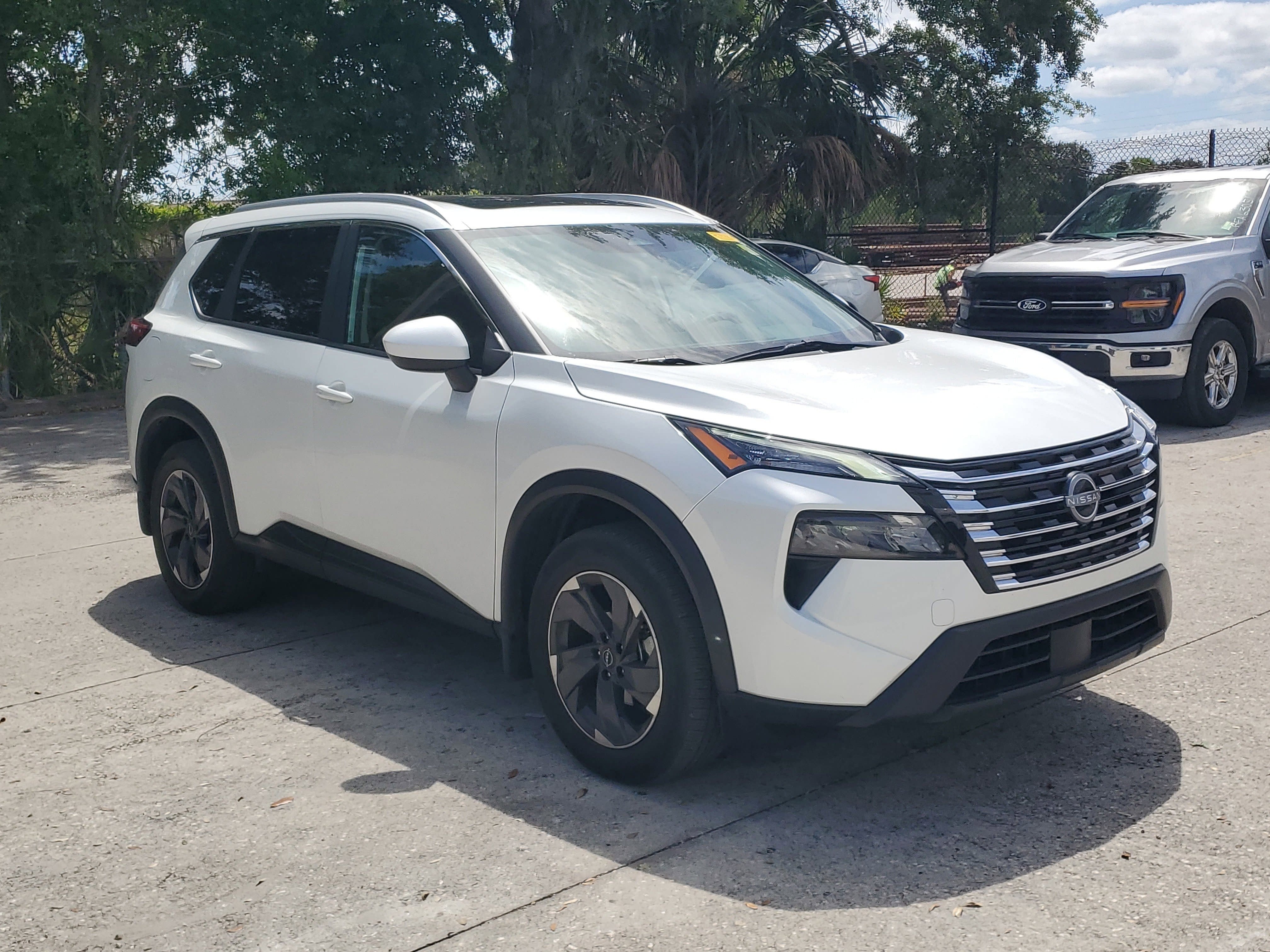 2024 Nissan Rogue SV