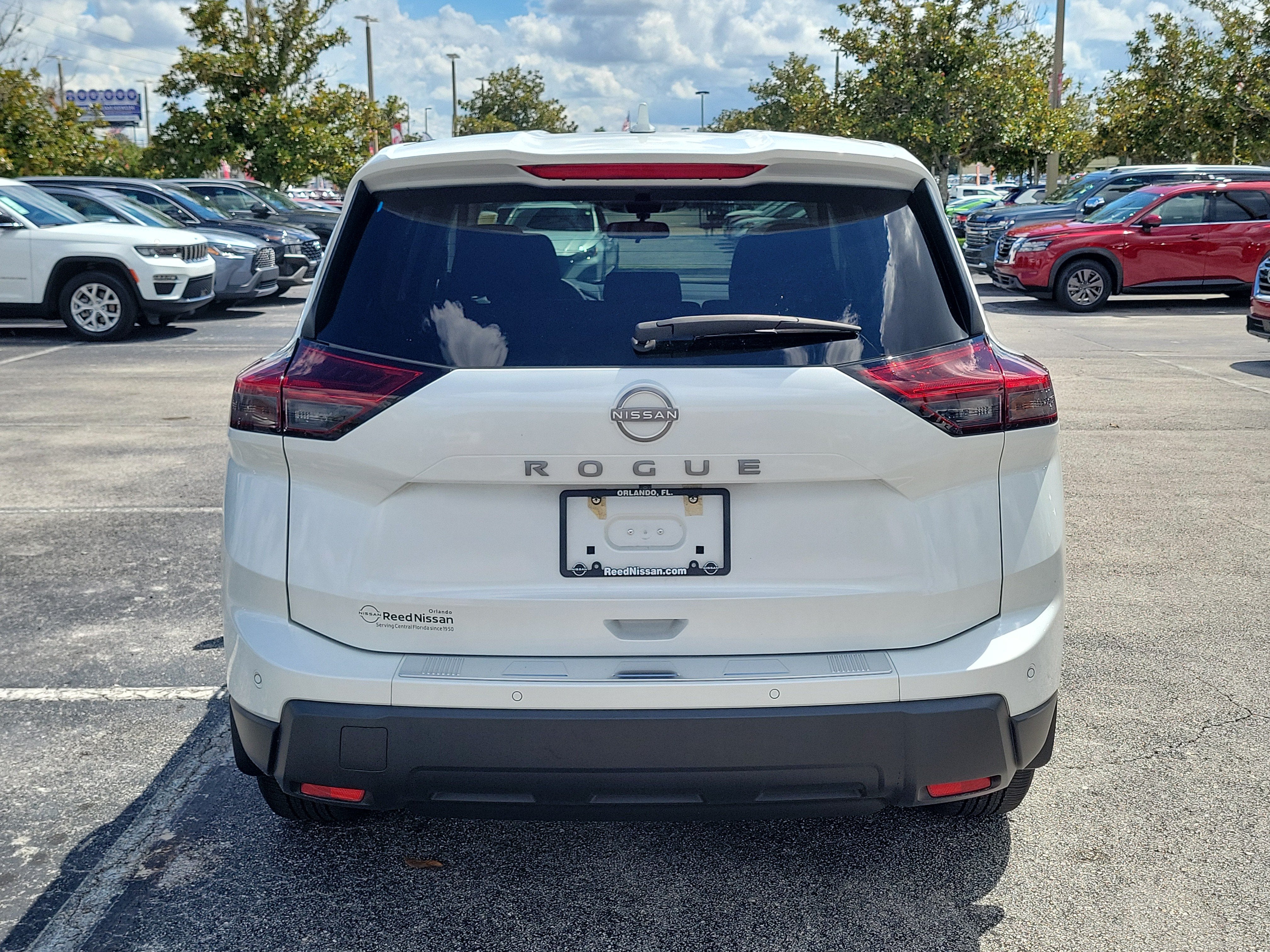 2025 Nissan Rogue SV
