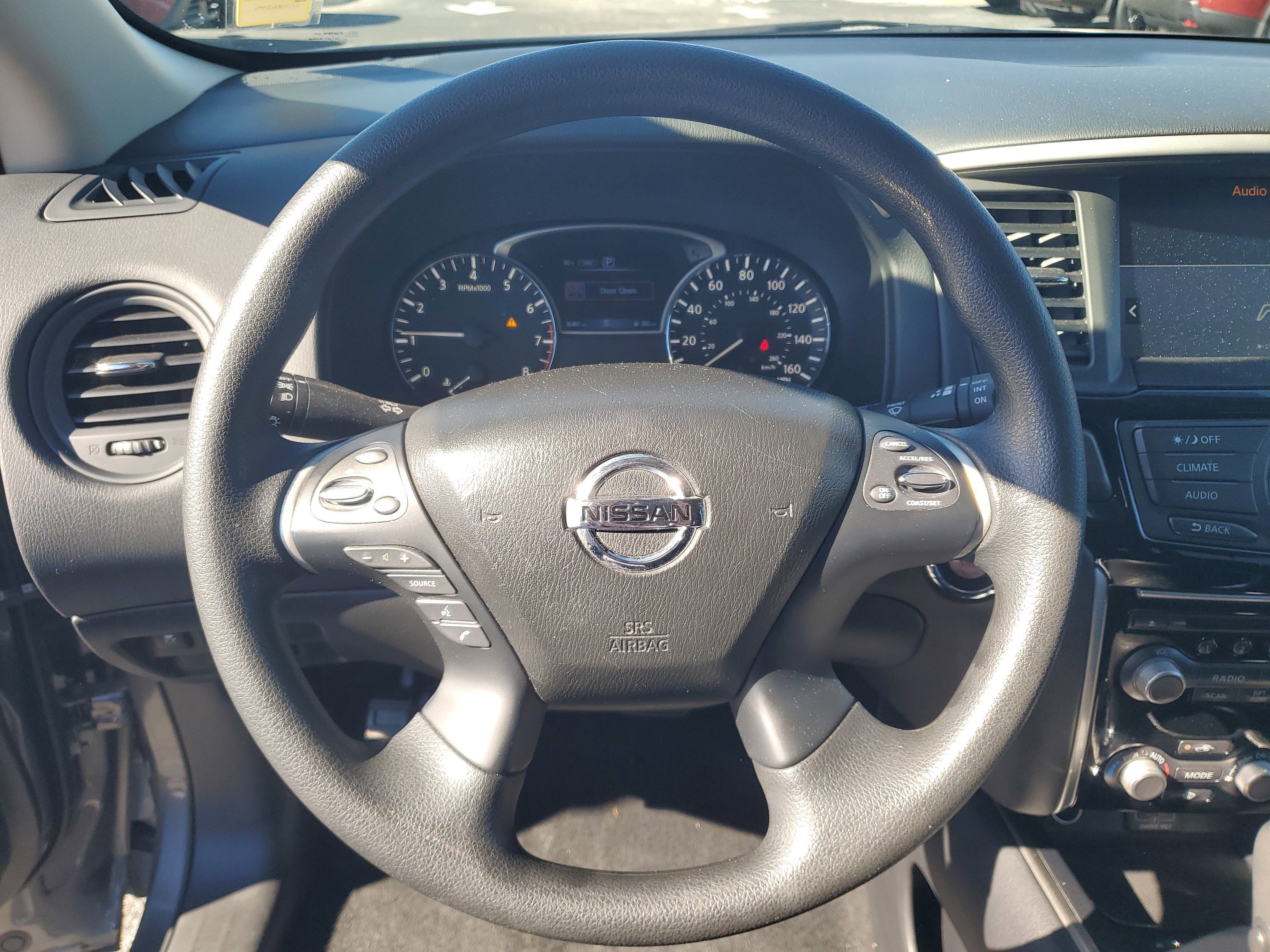 2020 Nissan Pathfinder S