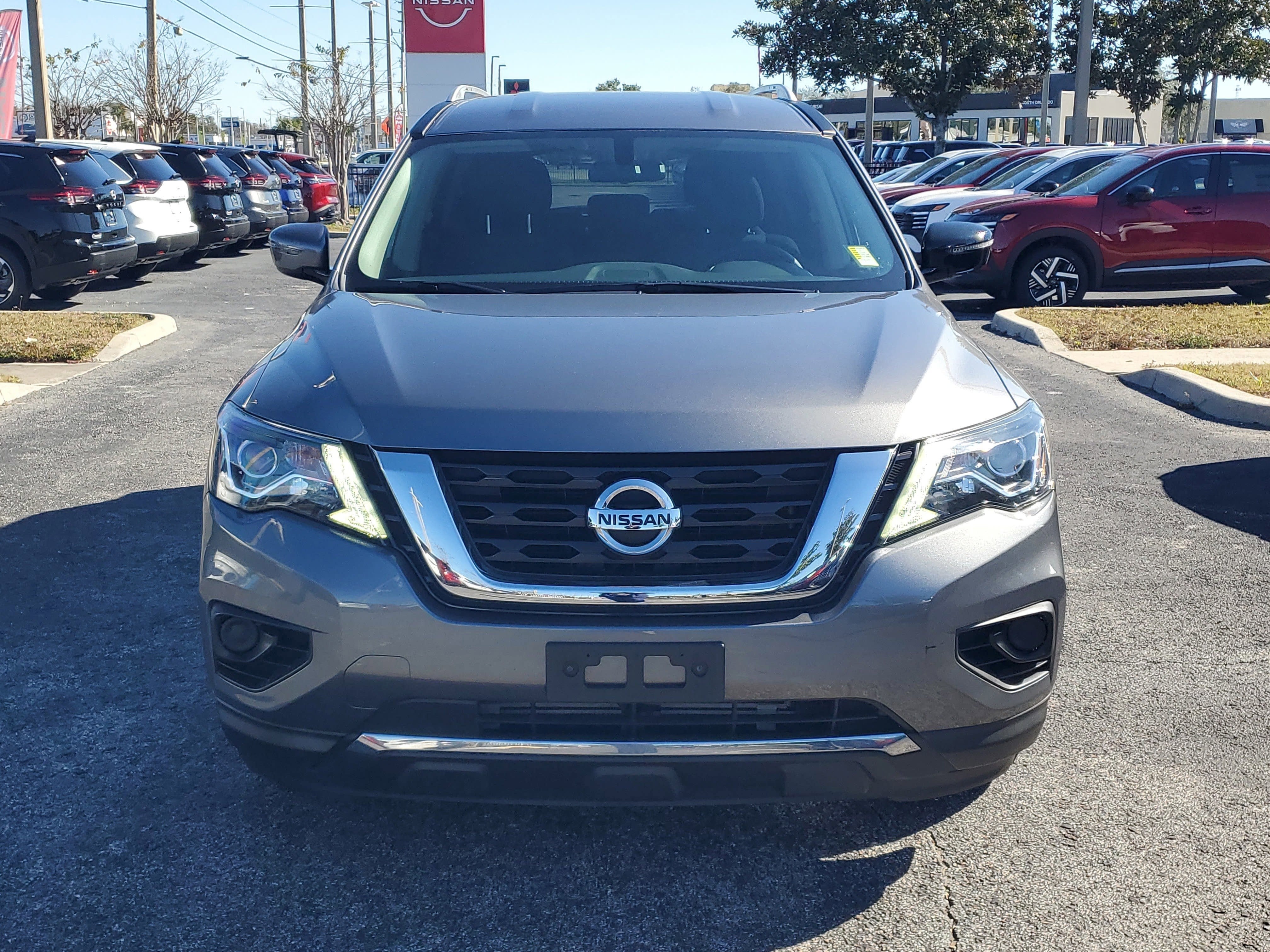 2020 Nissan Pathfinder S