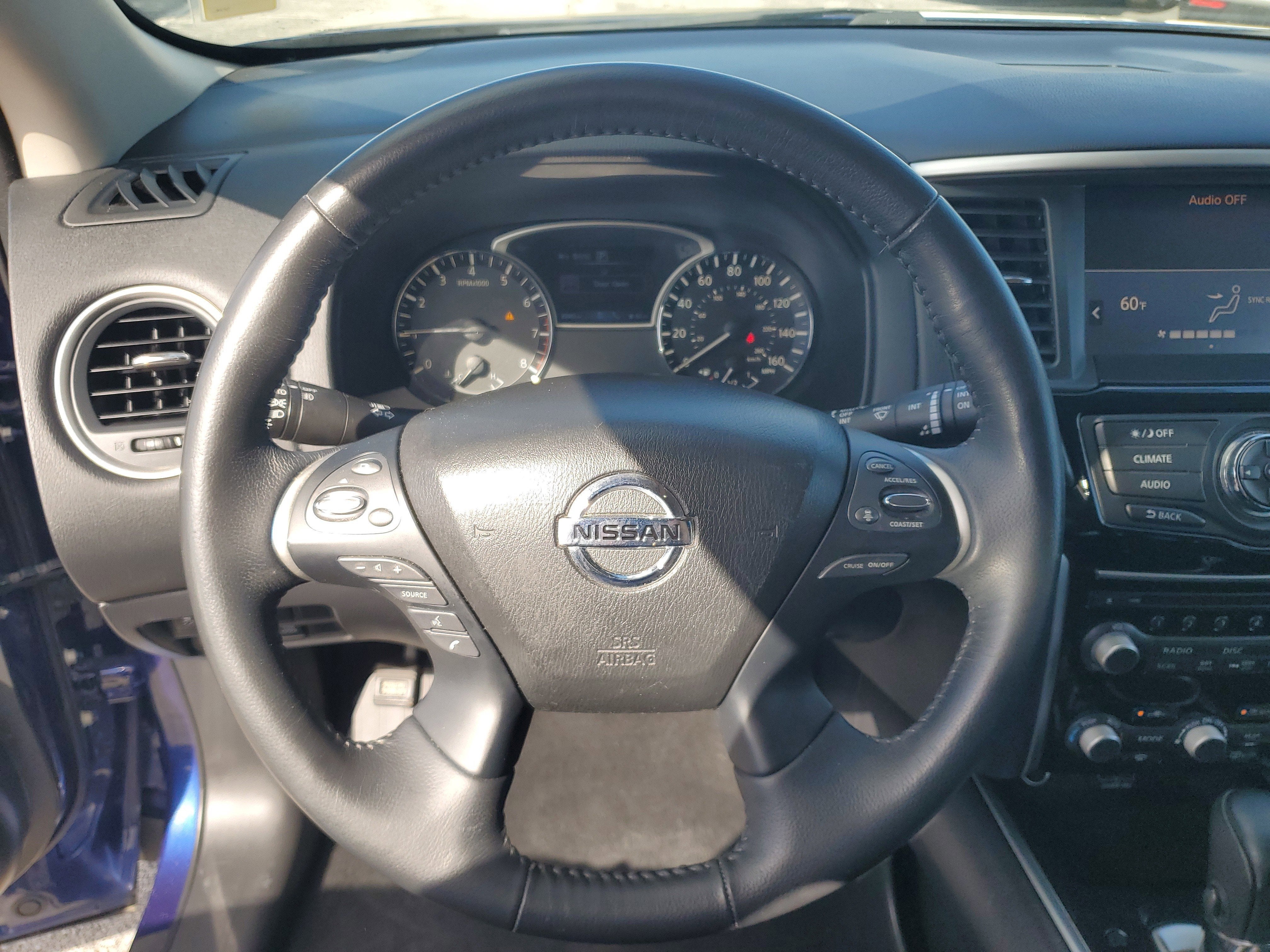 2019 Nissan Pathfinder SV