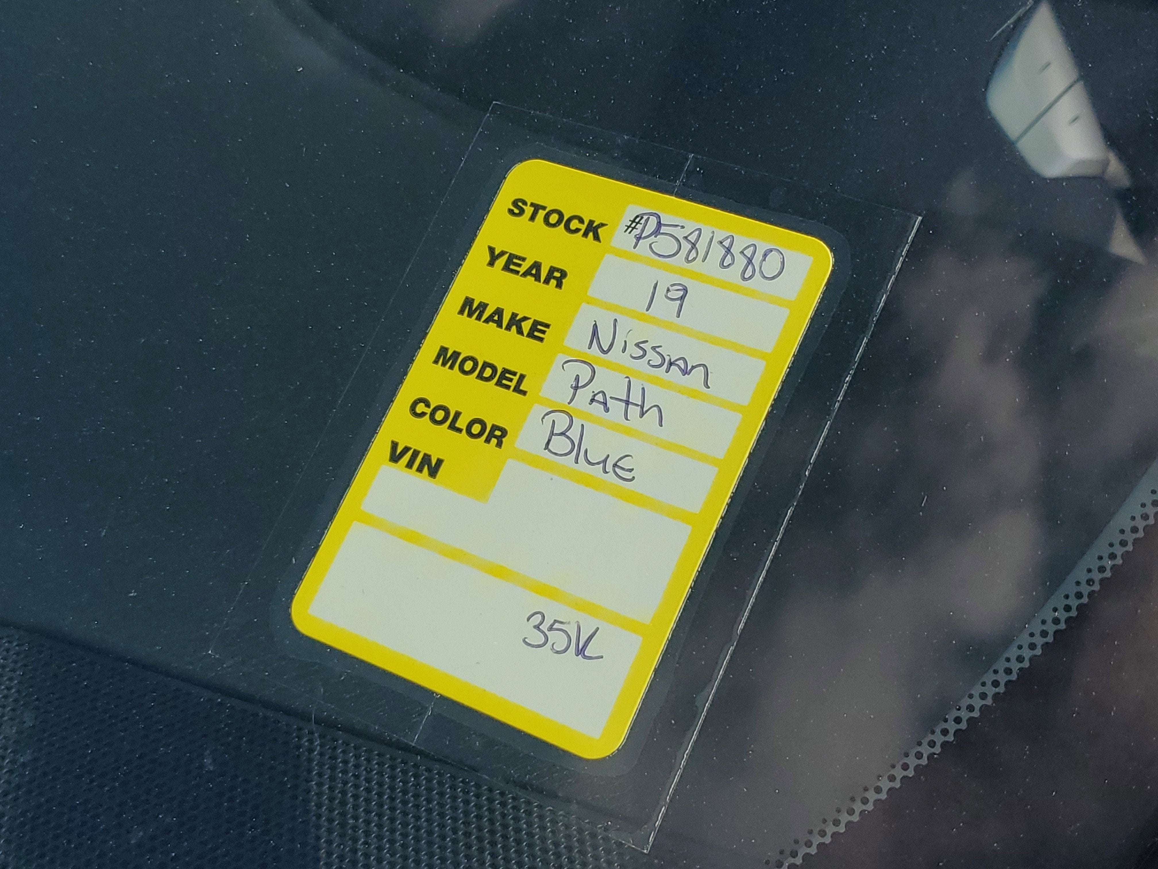 2019 Nissan Pathfinder SV