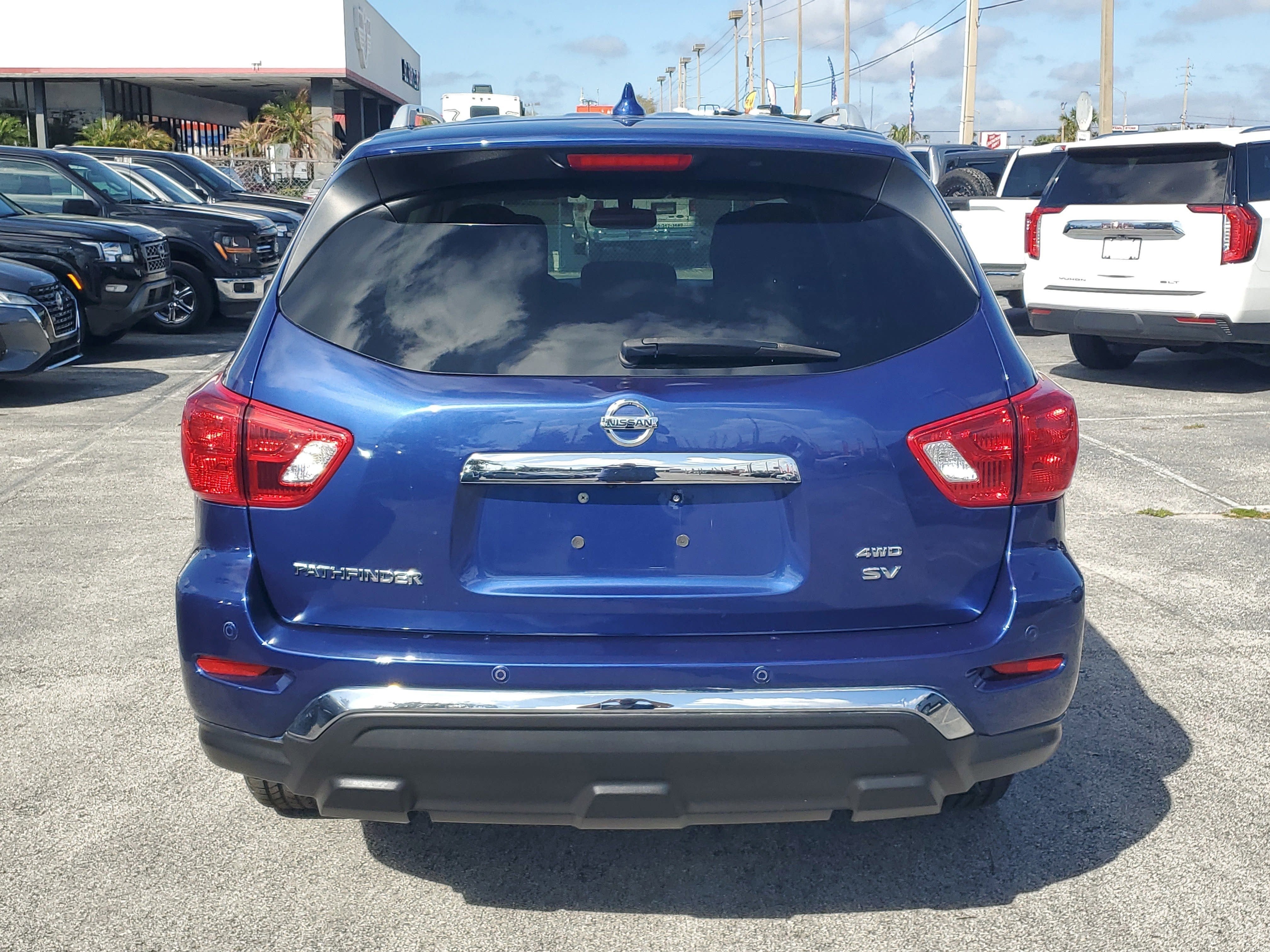 2019 Nissan Pathfinder SV