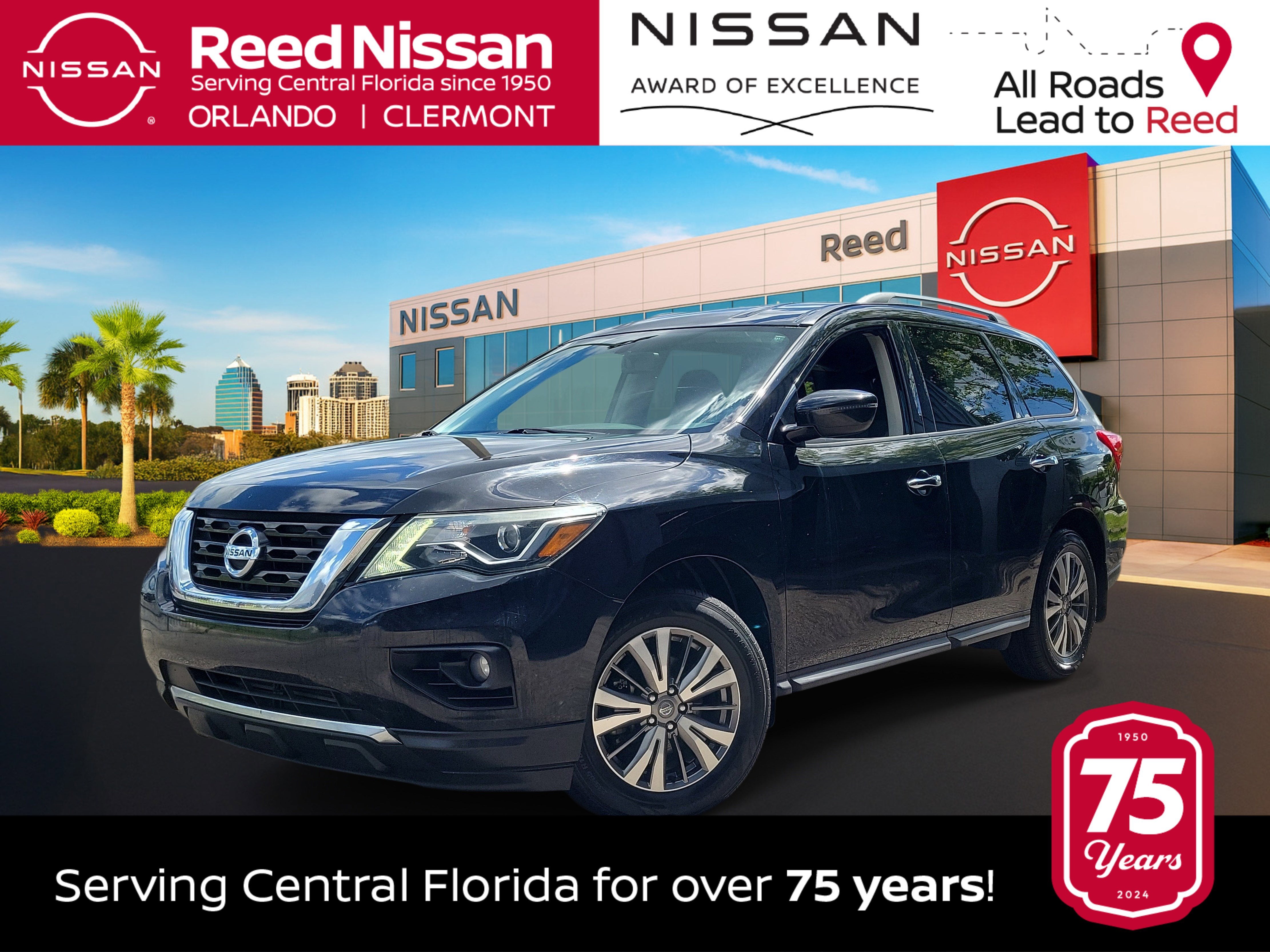 2019 Nissan Pathfinder SV 2WD's photo