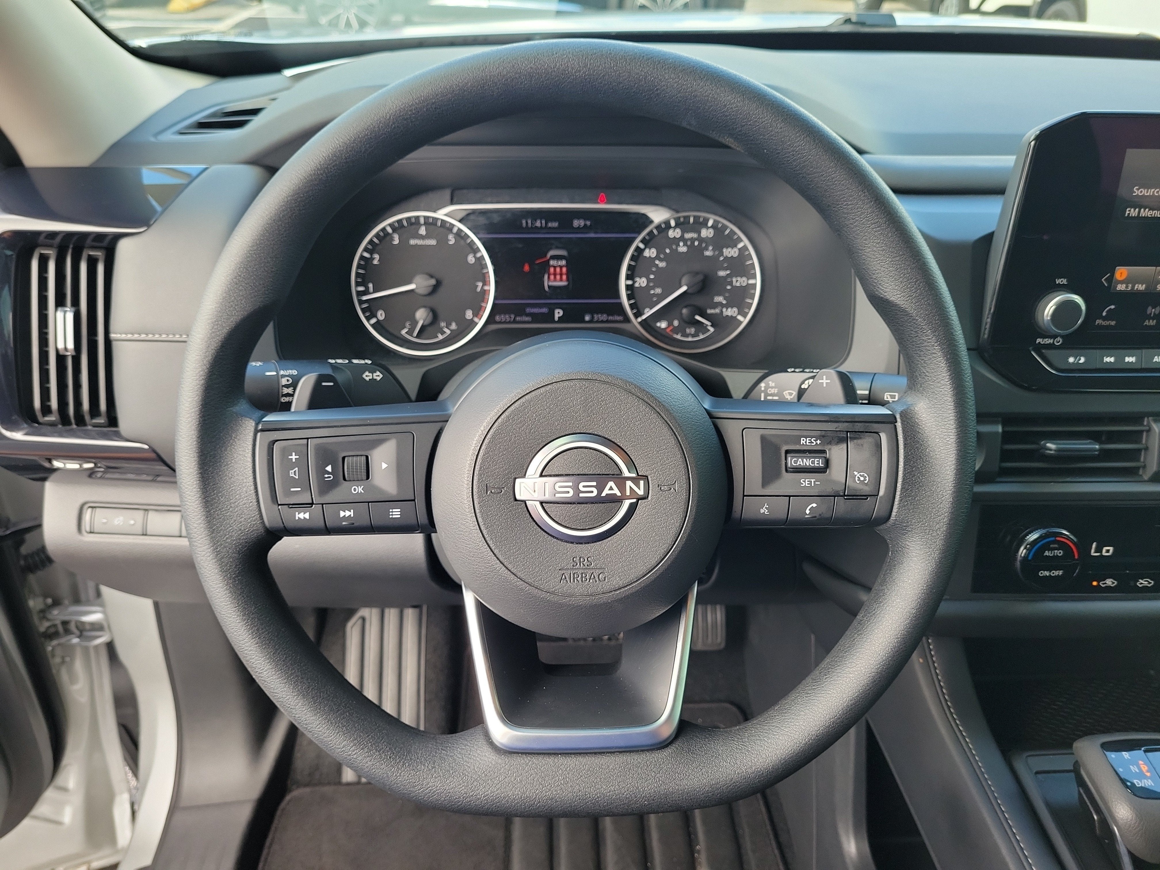 2025 Nissan Pathfinder S