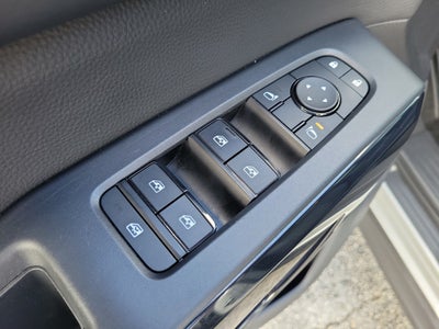 2025 Nissan Pathfinder S