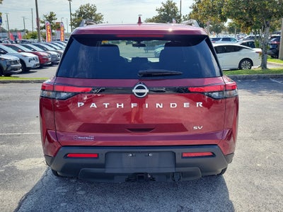 2024 Nissan Pathfinder SV
