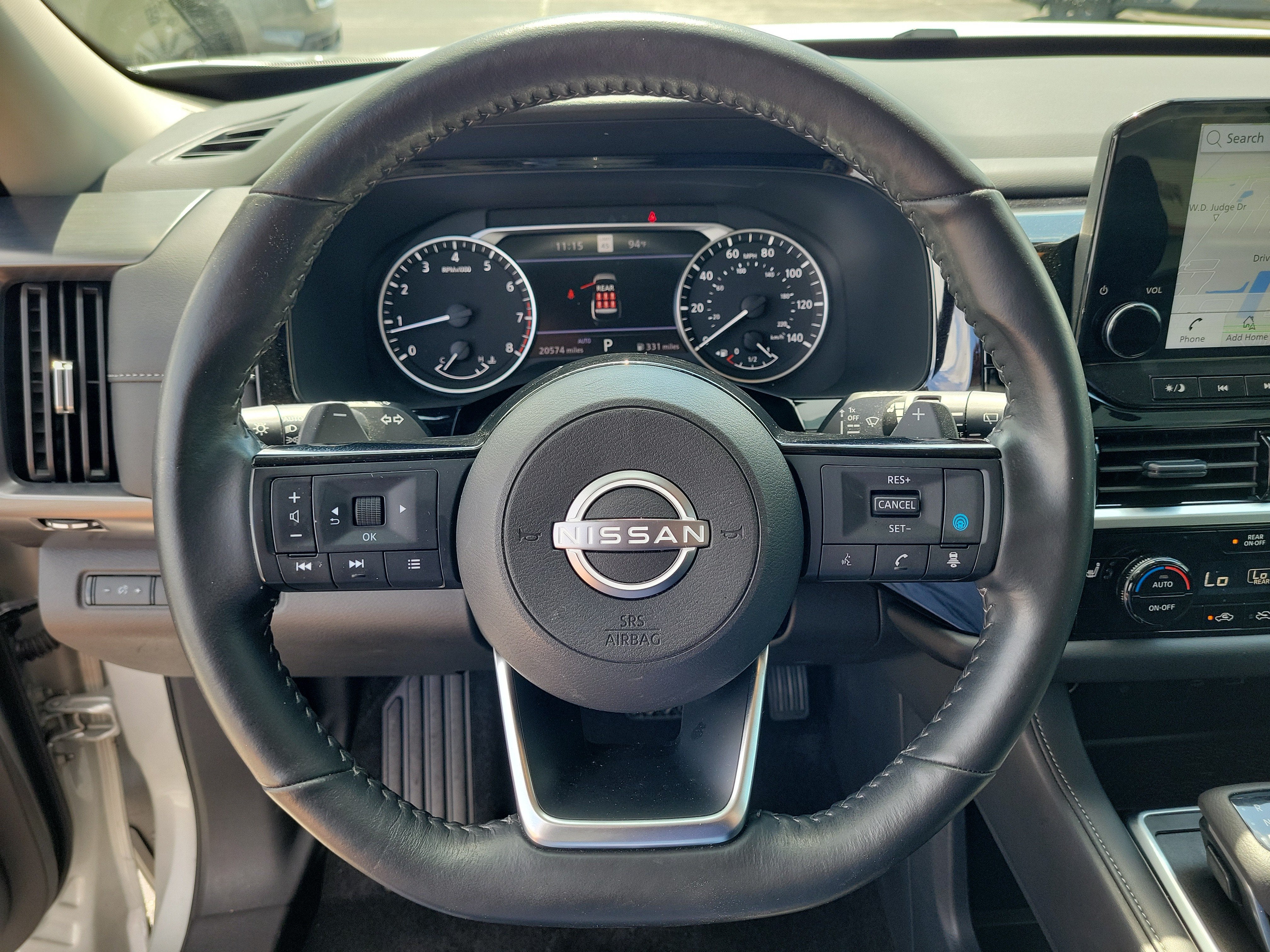 2025 Nissan Pathfinder SL