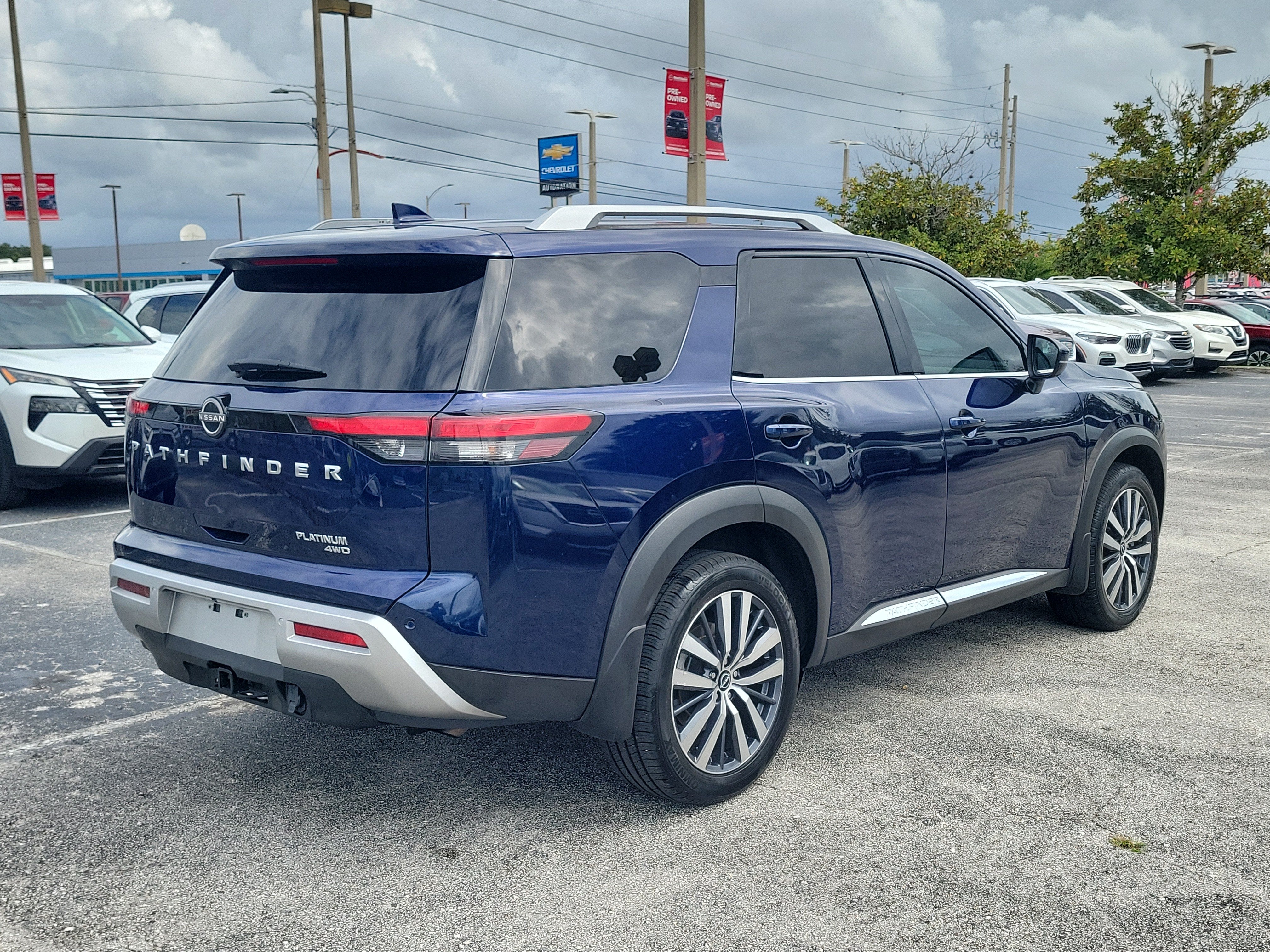 2022 Nissan Pathfinder Platinum