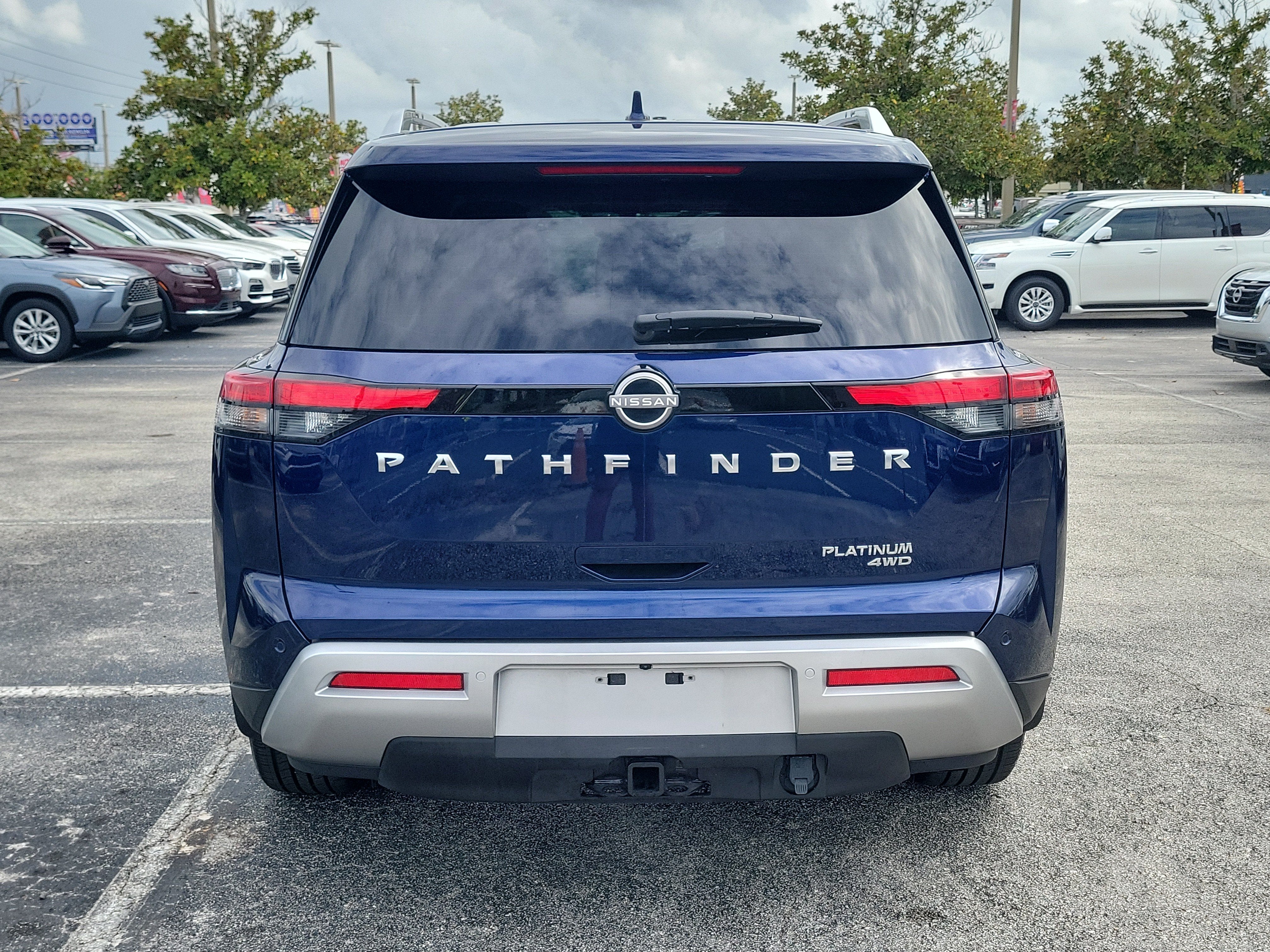 2022 Nissan Pathfinder Platinum