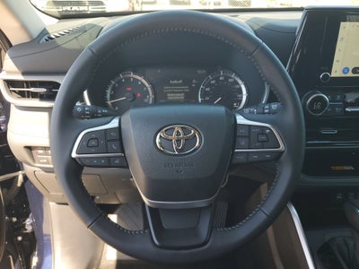 2025 Toyota Highlander XLE