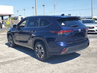 2025 Toyota Highlander XLE