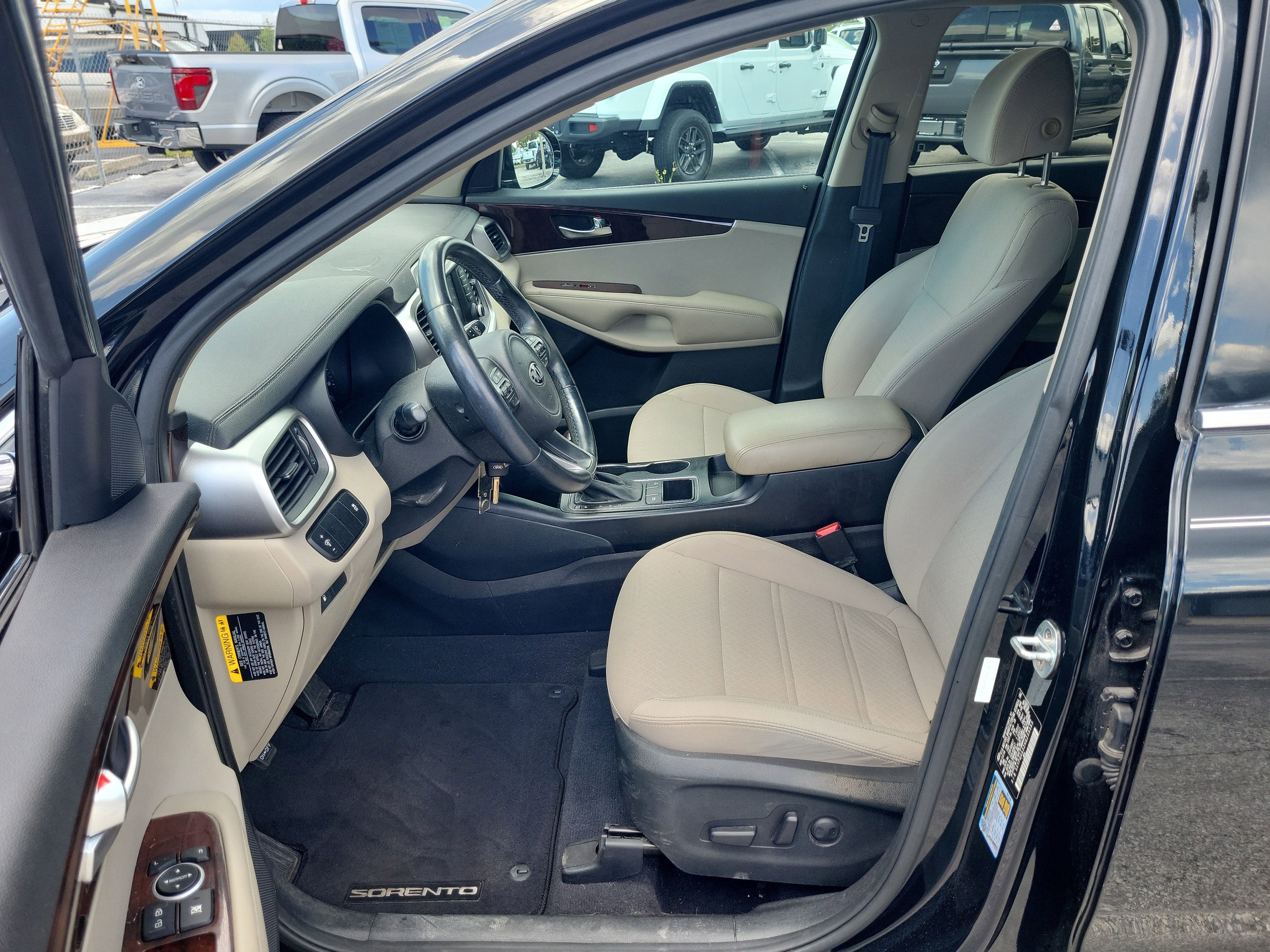 2017 Kia Sorento LX