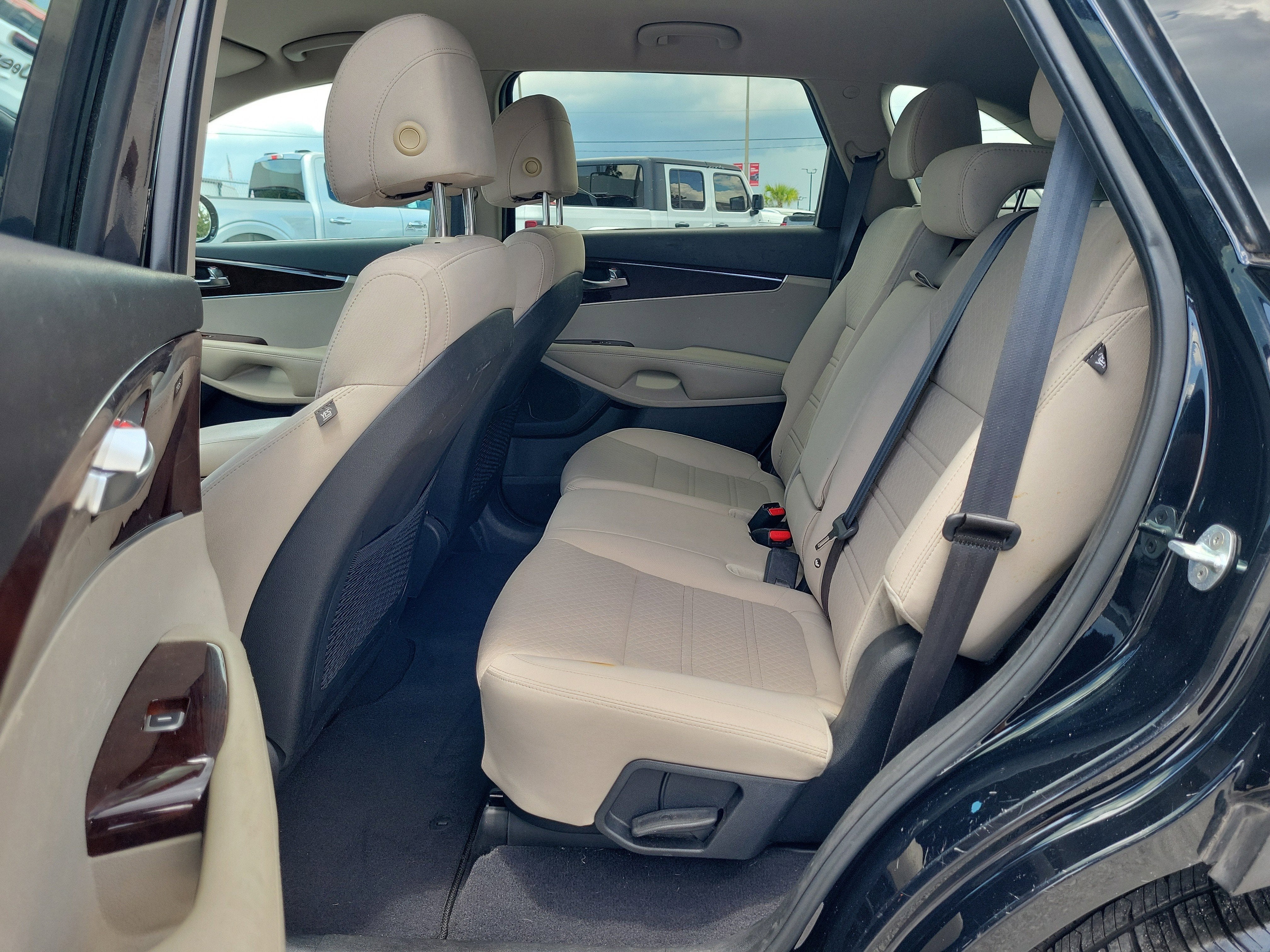 2017 Kia Sorento LX