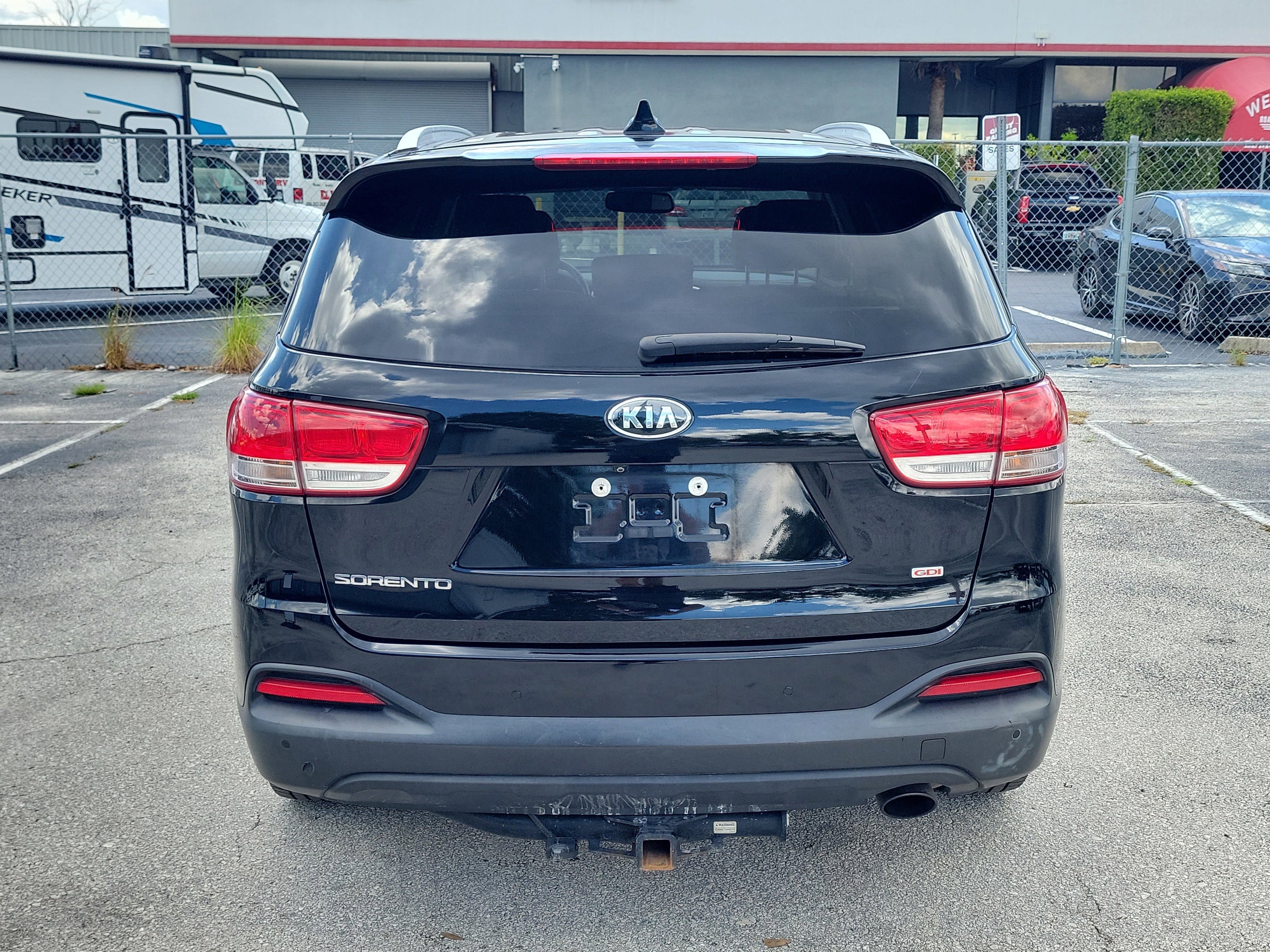 2017 Kia Sorento LX