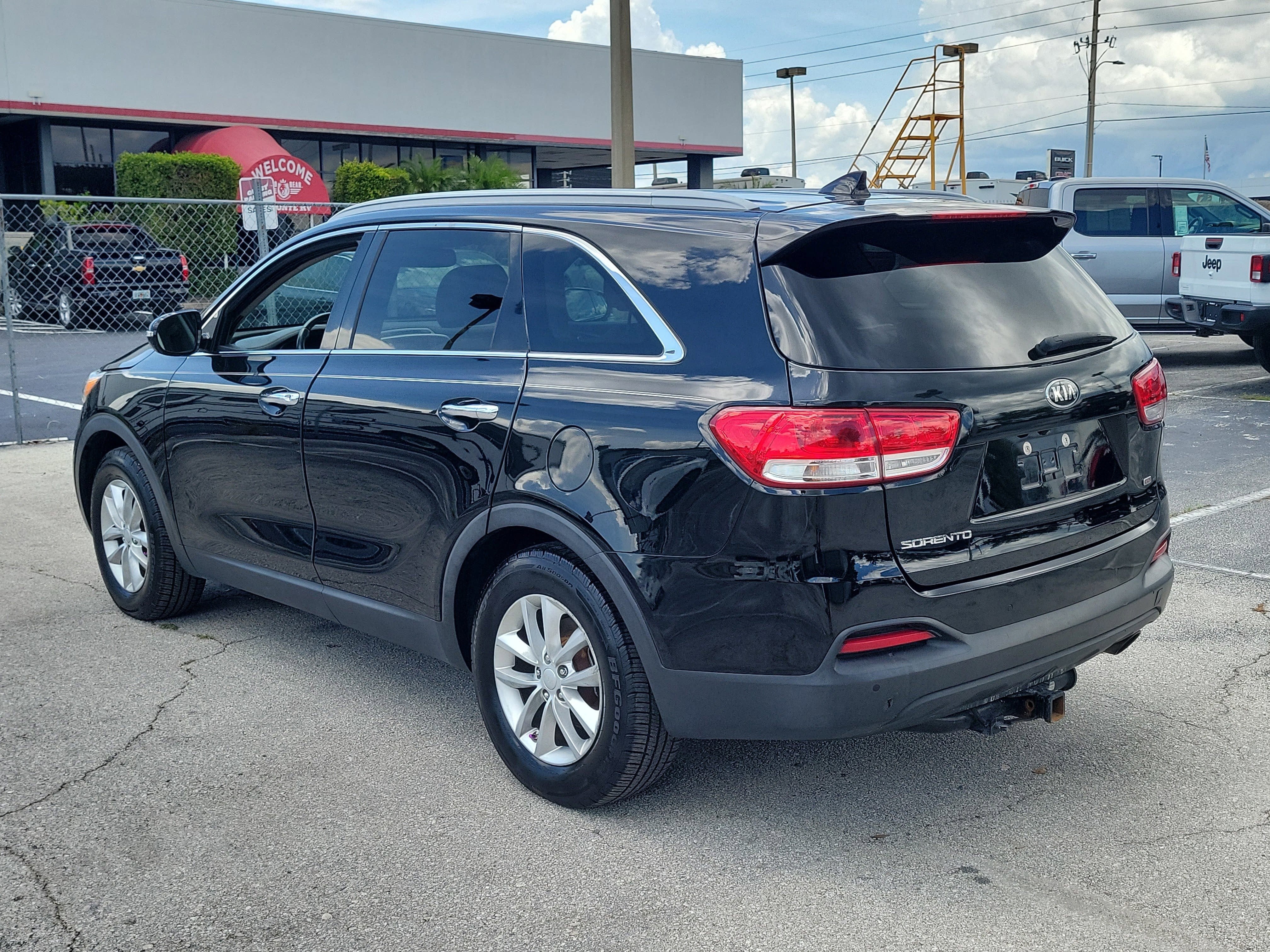 2017 Kia Sorento LX