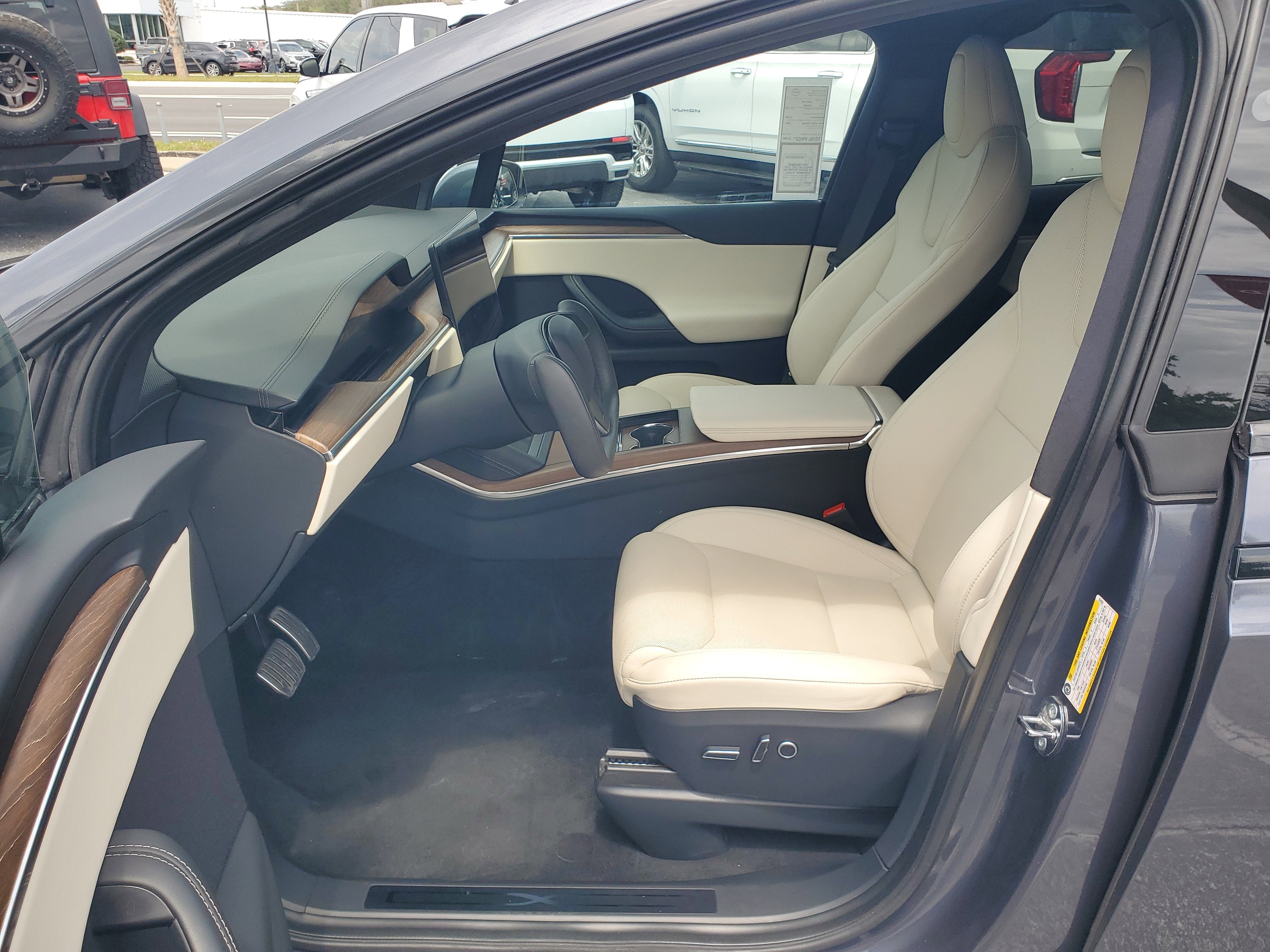 2023 Tesla Model X Standard Range