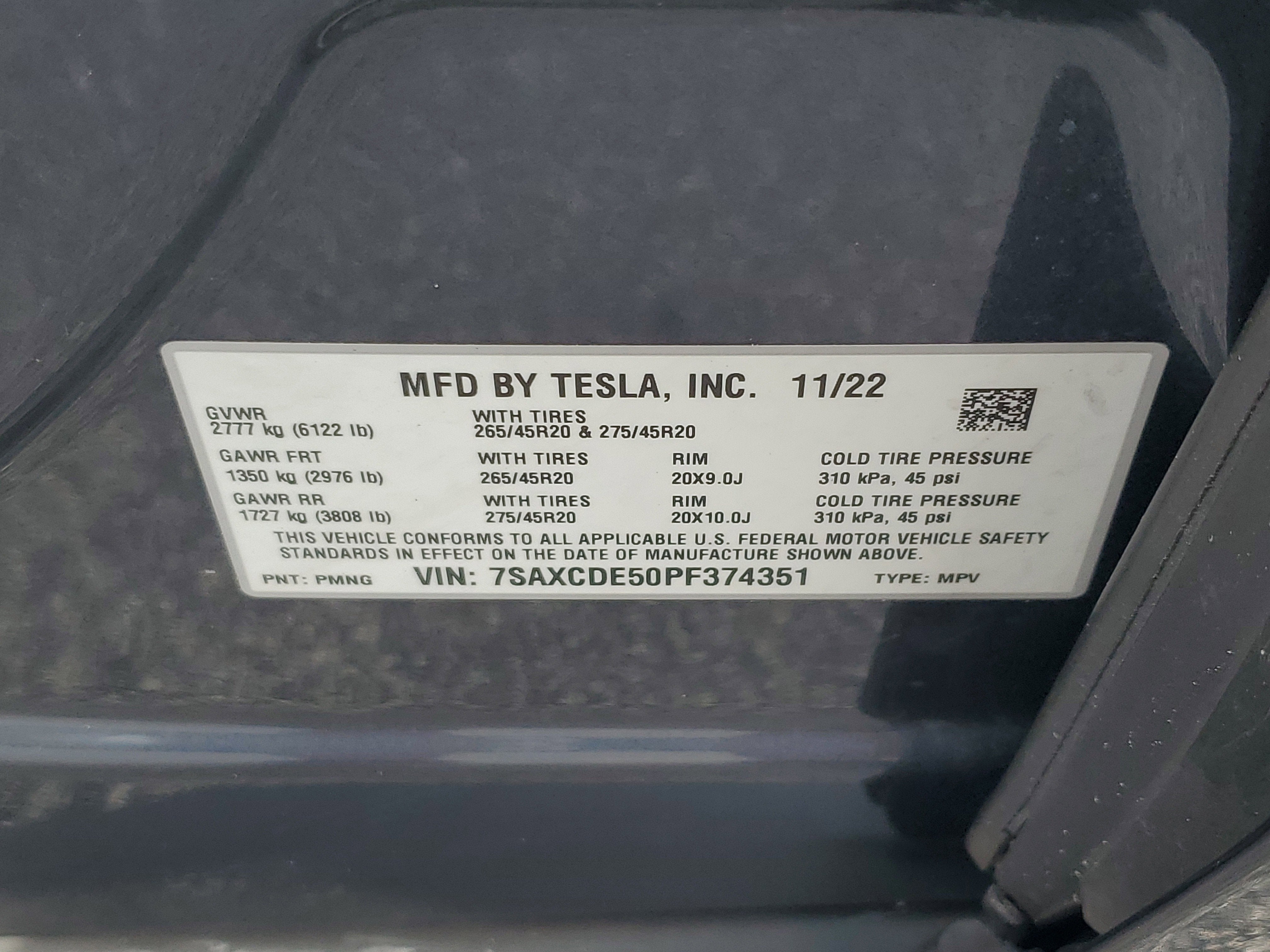 2023 Tesla Model X Standard Range