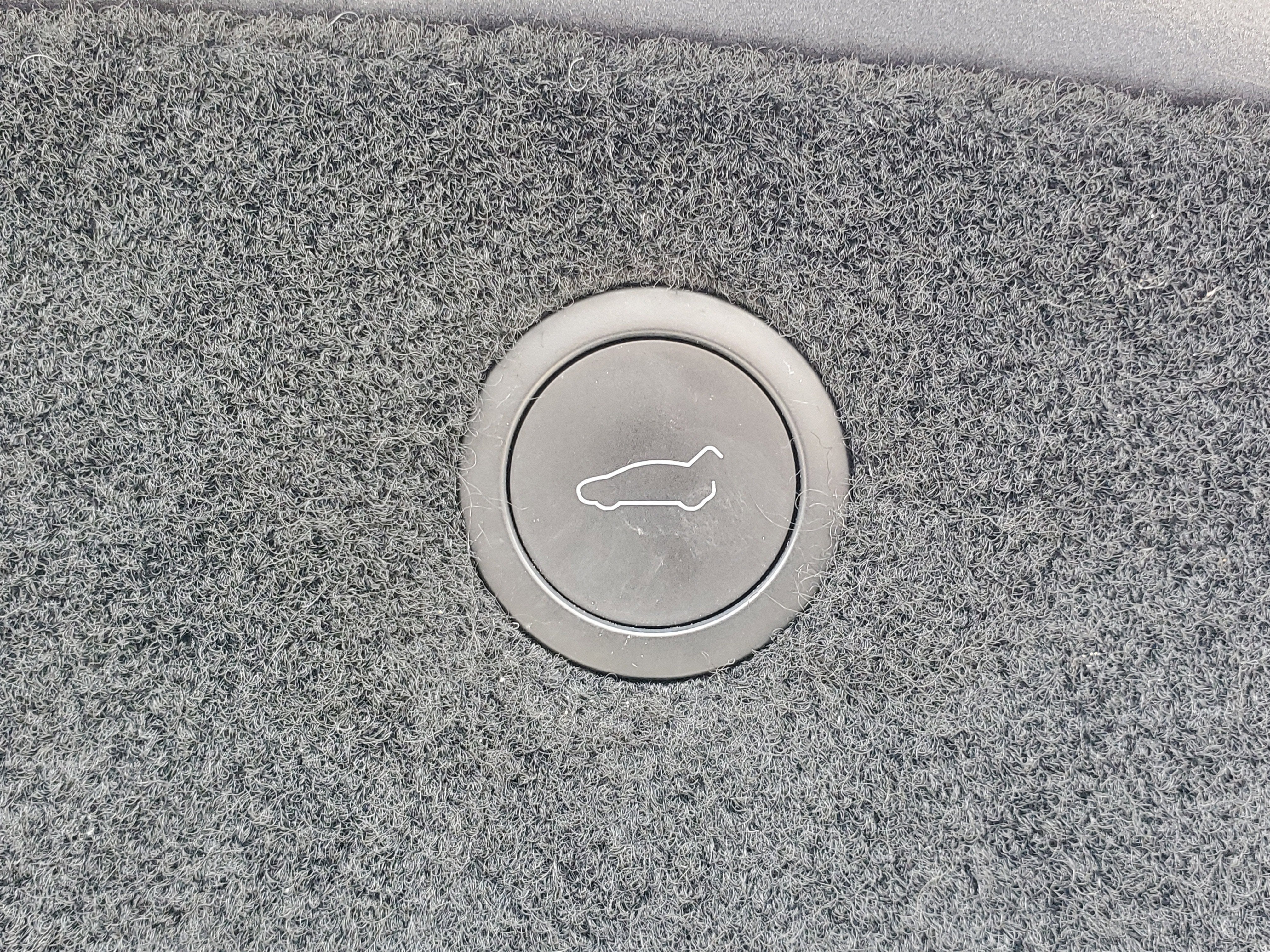 2023 Tesla Model X Standard Range