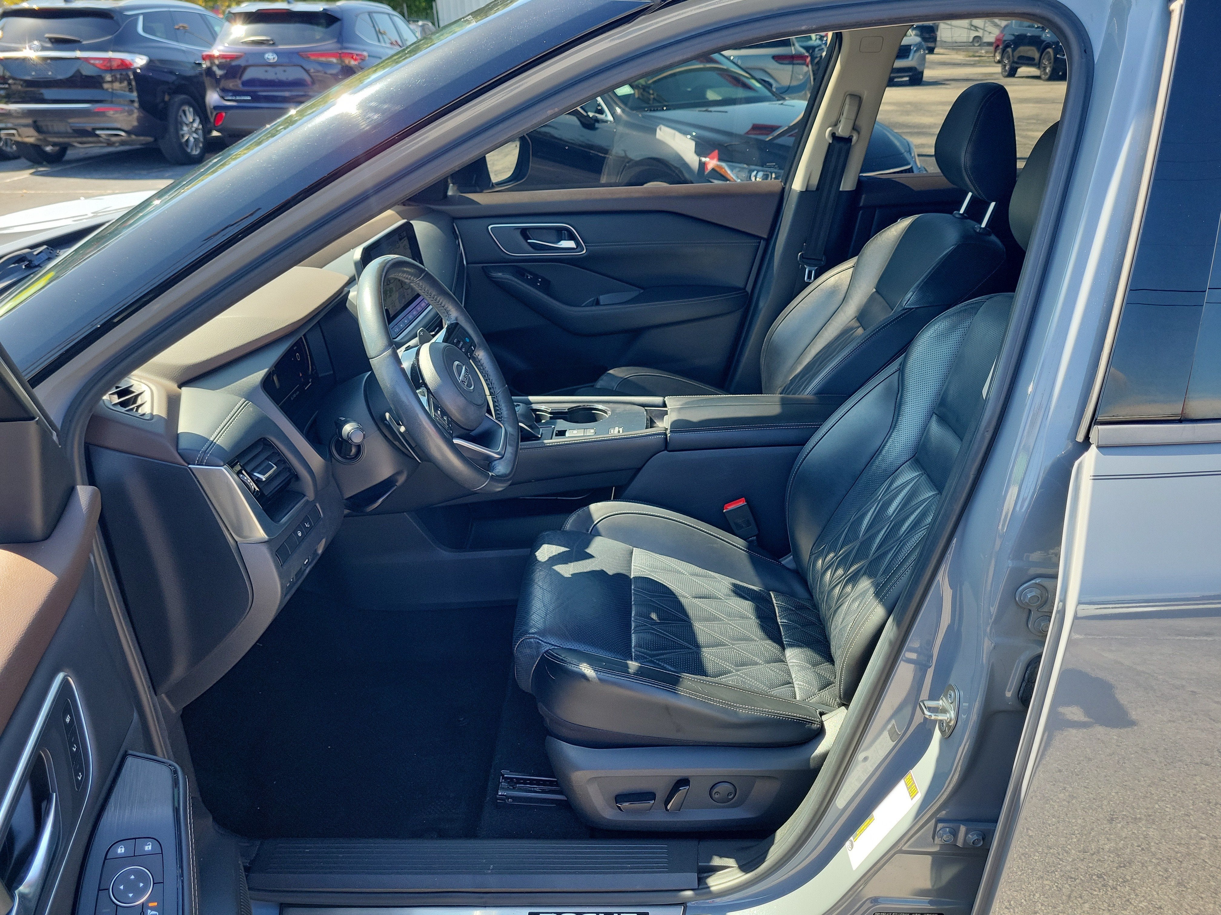 2021 Nissan Rogue Platinum